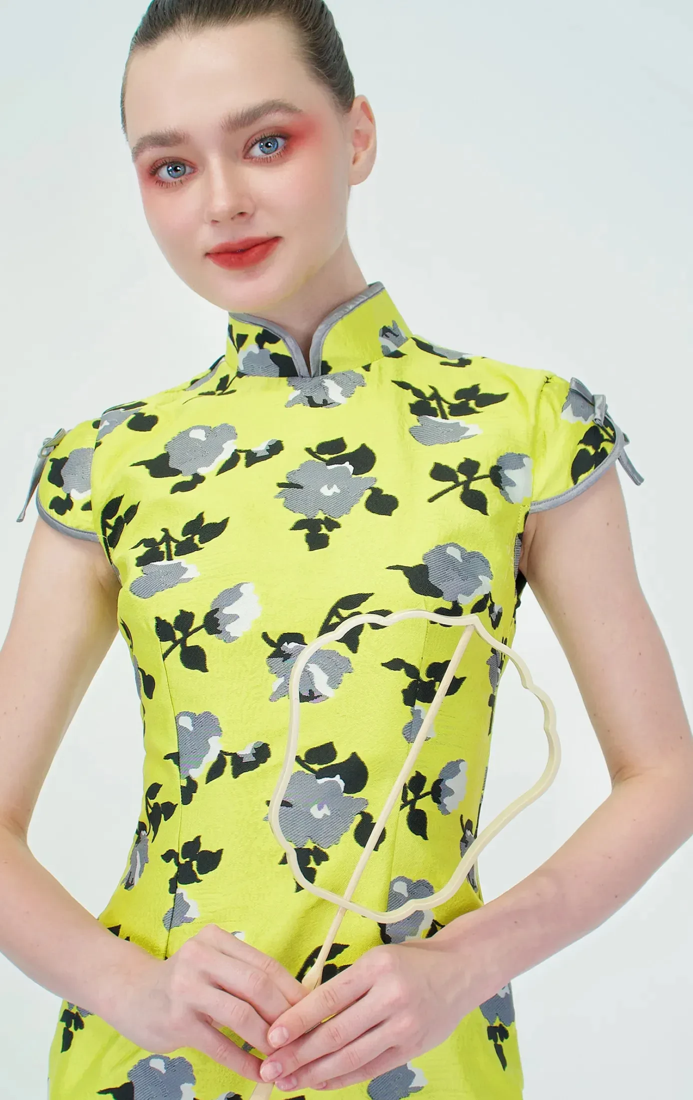 MANDARIN COLLAR MODERN QIPAO CHEONGSAM (YELLOW FLORAL PRINT)