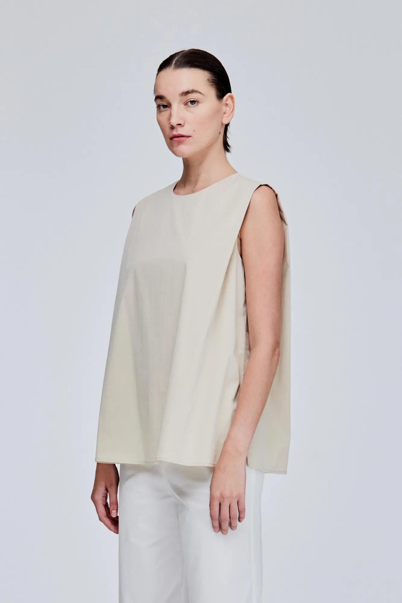 PLEATED SHOULDER COTTON TOP