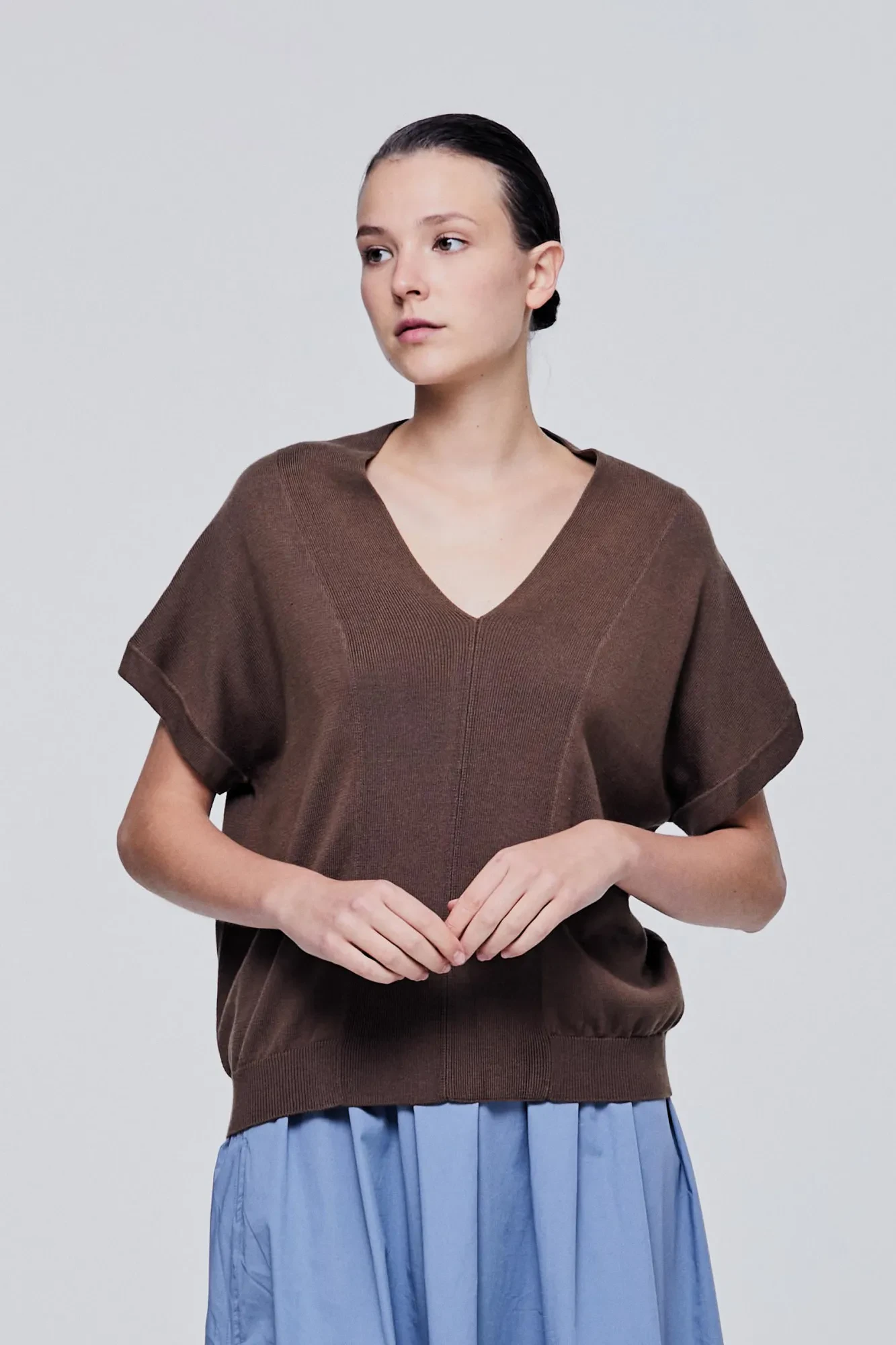 V-NECK MAGYAR KNIT