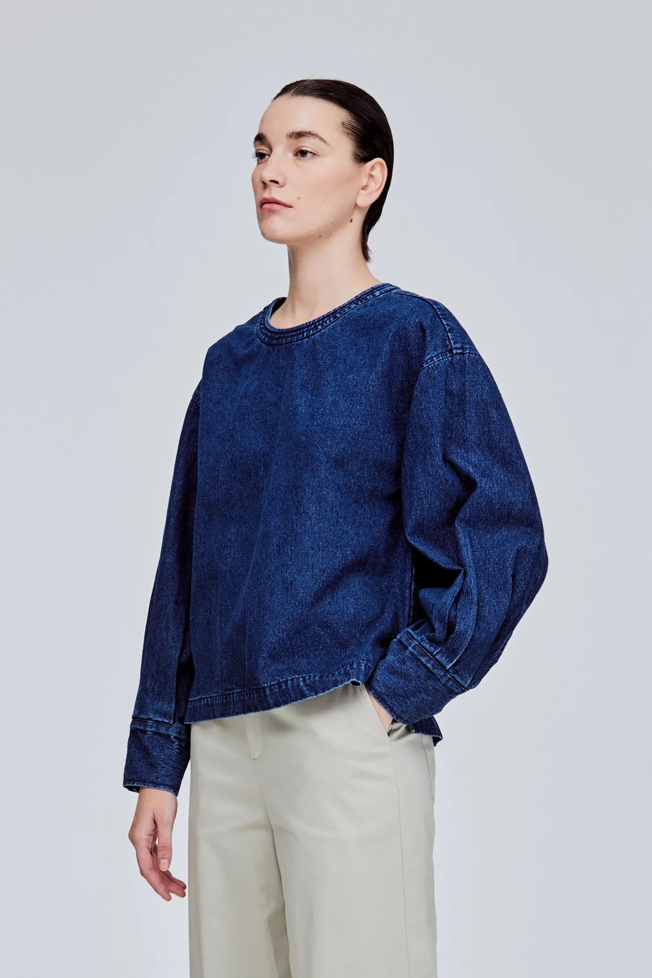 DENIM CUFFED BLOUSE - DARK DENIM