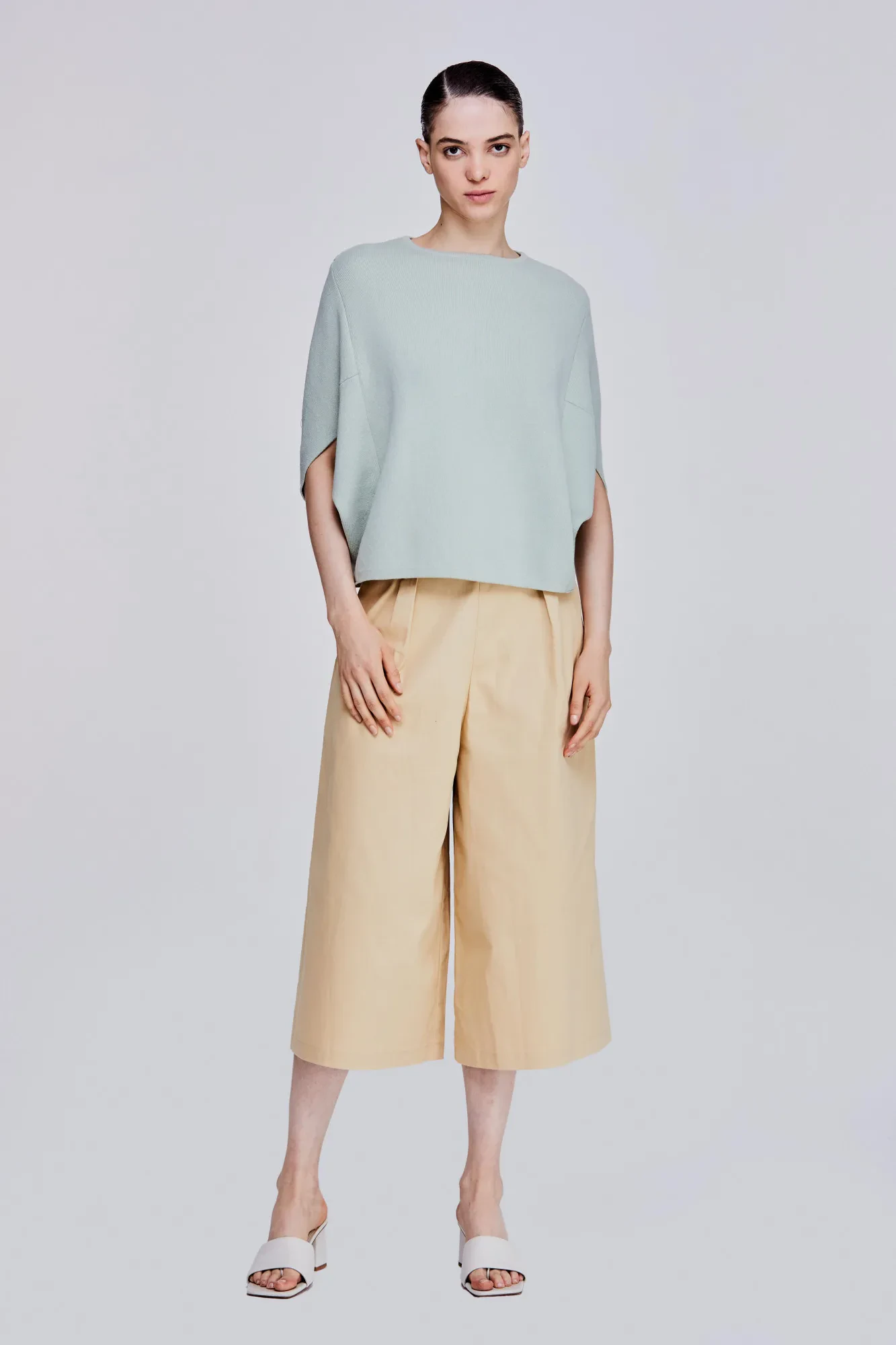 CROPPED DOLMAN SLEEVE SWEATER