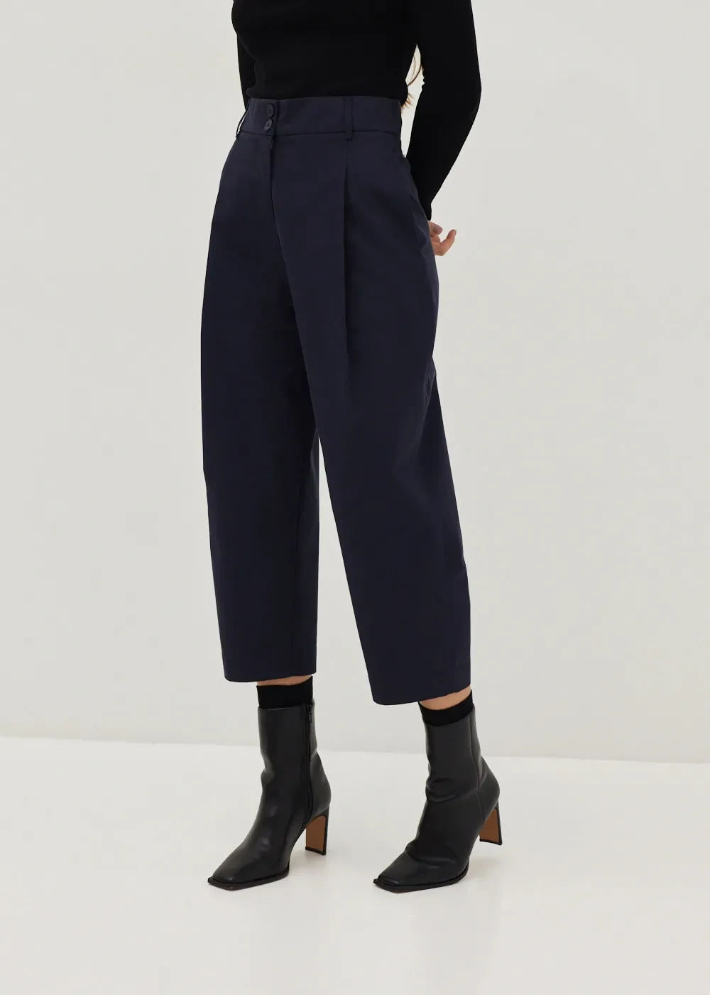 XAVIA CHINO BARREL PANTS
