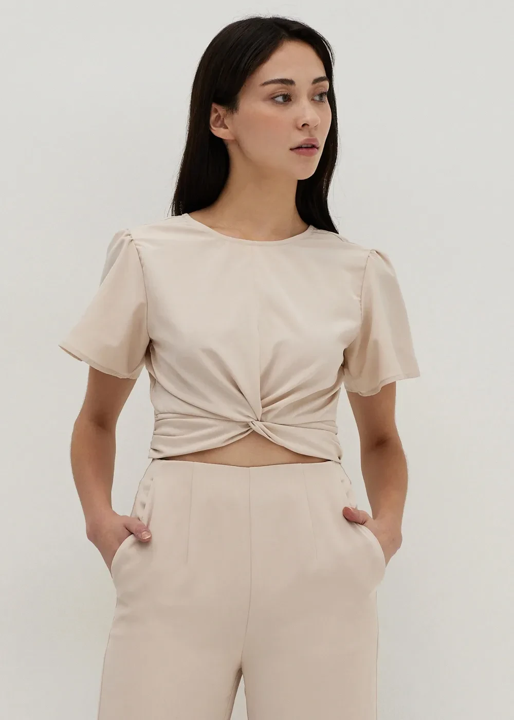 BELLANY TWIST FRONT CROP TOP