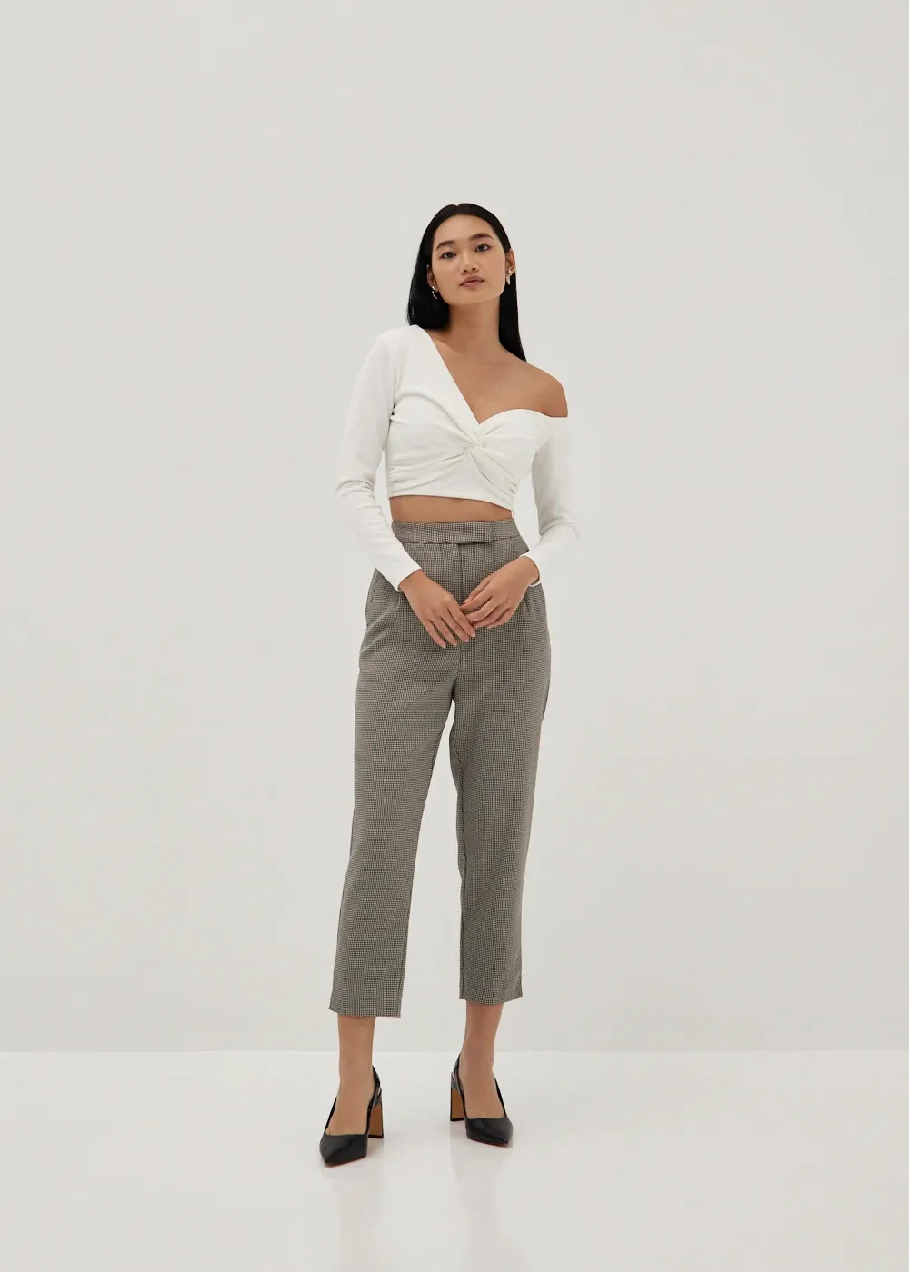 KIERA MINI HOUNDSTOOTH PEG LEG PANTS