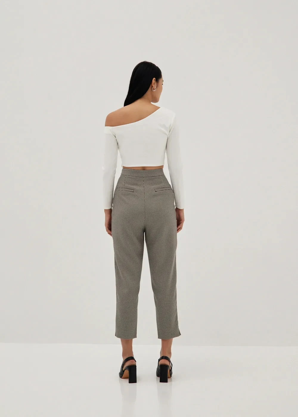 KIERA MINI HOUNDSTOOTH PEG LEG PANTS