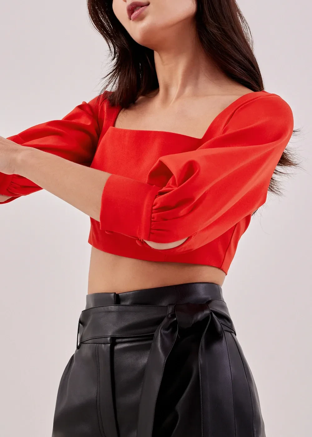 LEANA SQUARE NECK PUFF SLEEVE TOP