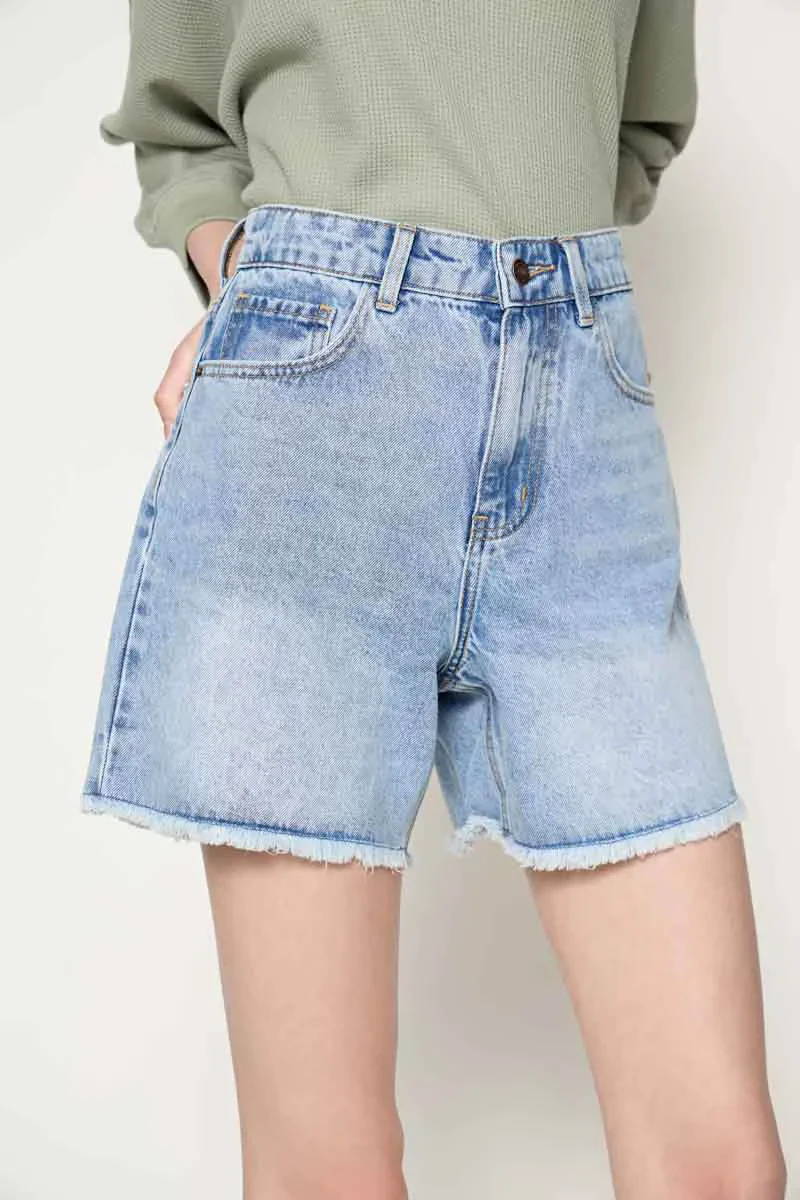 PDI CASUAL BERMUDA SHORTS LADIES LT BLUE