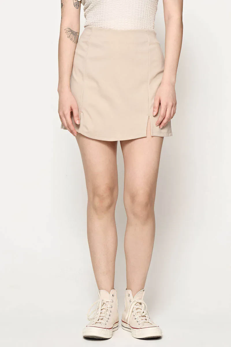 PDI CASUAL SKORT LADIES BEIGE