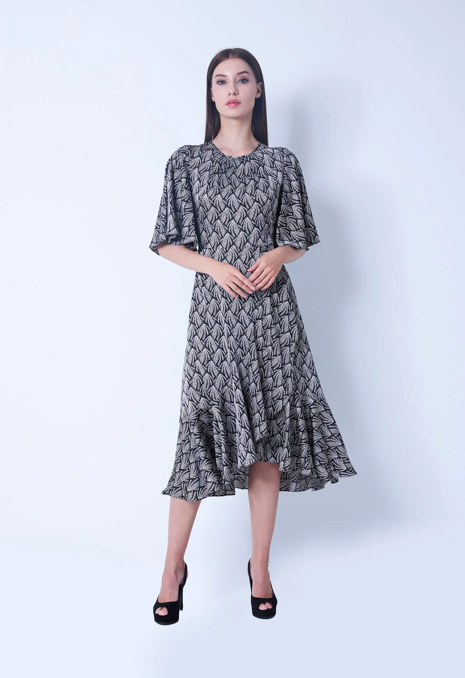 ALLOVER TWIG SATIN RUFFLE DRESS [BLACK]