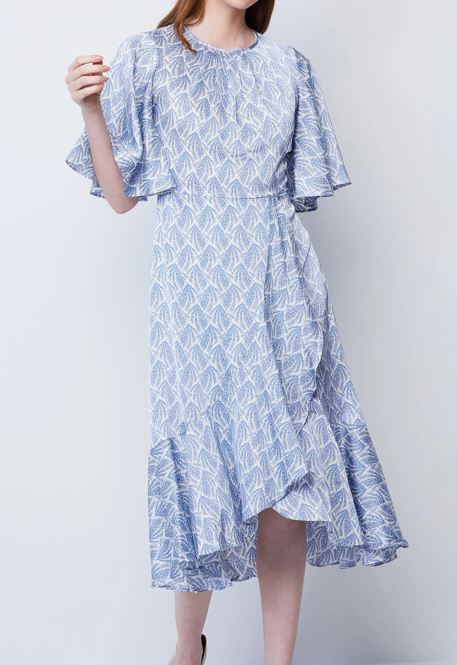 ALLOVER TWIG SATIN RUFFLE DRESS [BLUE]