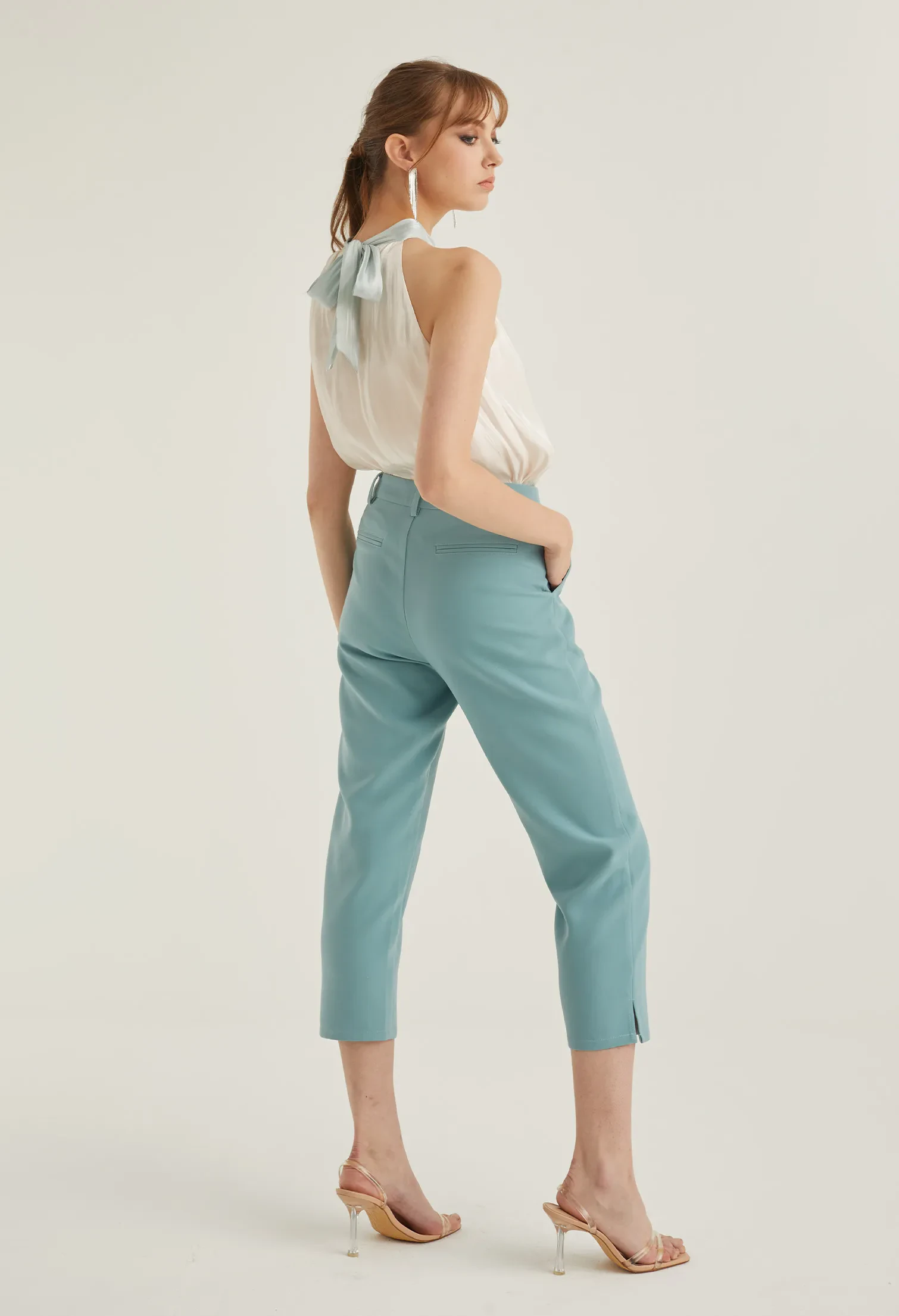 CROPPED OFFICE STRAIGHT CUT TROUSERS [SEAFOAM]