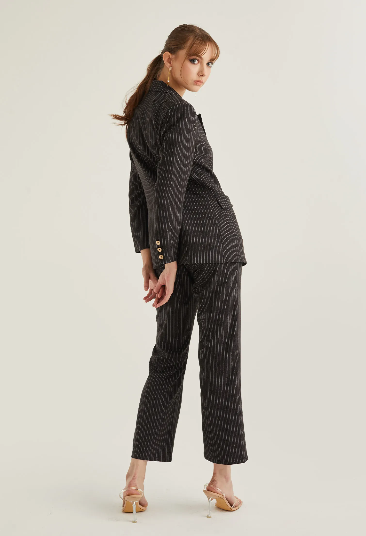 DOUBLE BREASTED STRIPED SMART BLAZER [BLACK]