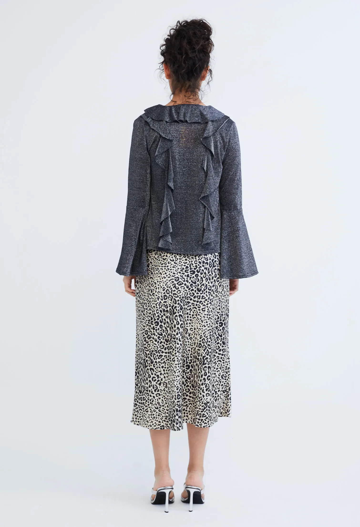 DROP PETAL RUFFLED TRUMPET SLEEVE CARDIGAN [BLACK]