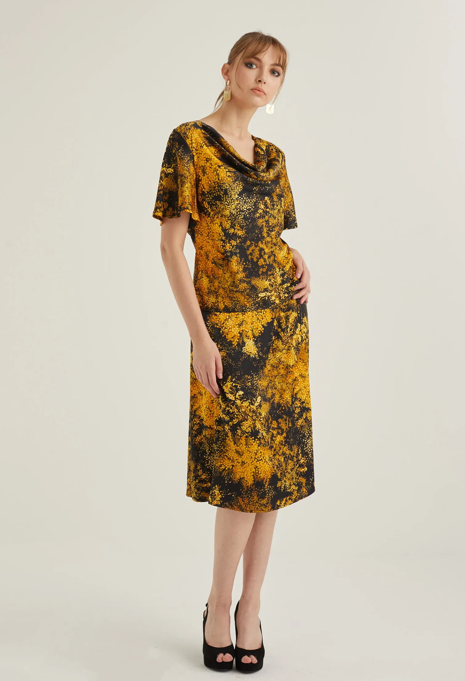 FLORAL BURST COWL NECK BLOUSE [BLACK]