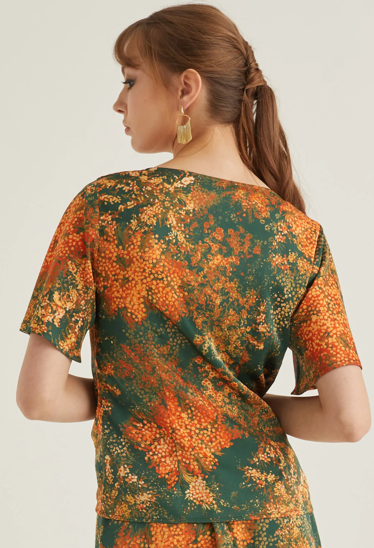 FLORAL BURST COWL NECK BLOUSE [EMERALD]