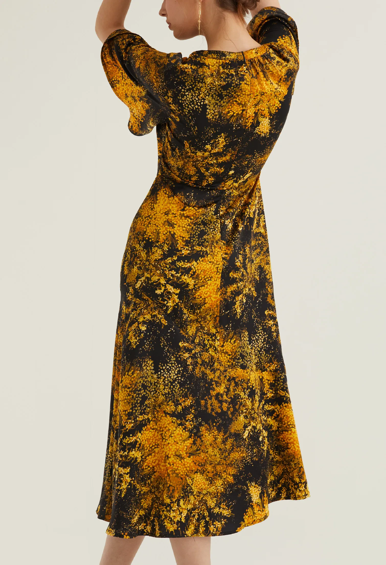 FLORAL BURST SHEATH DRESS [BLACK]