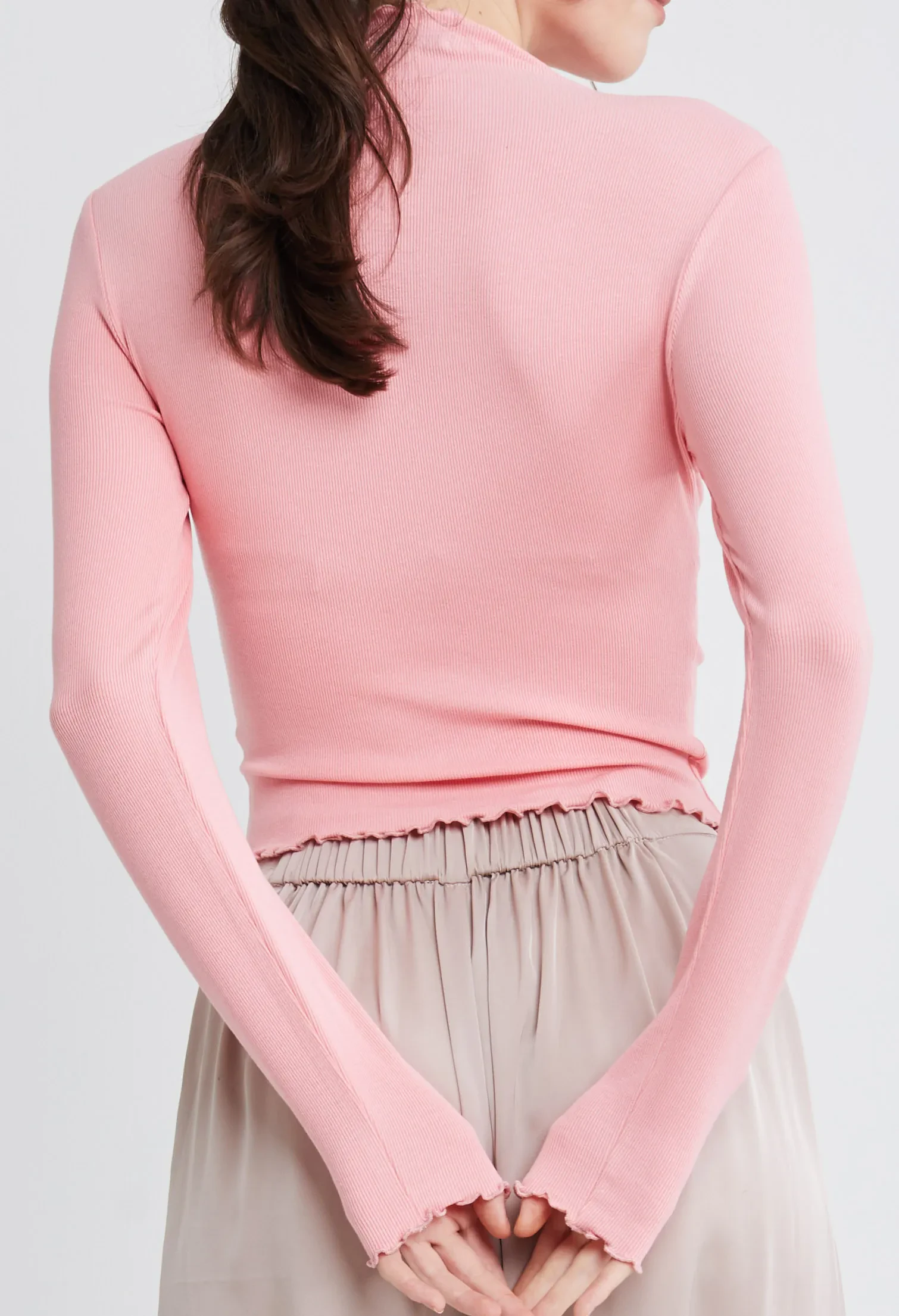 FRILLED TURTLENECK INNER FITTED TOP [SALMON PINK]