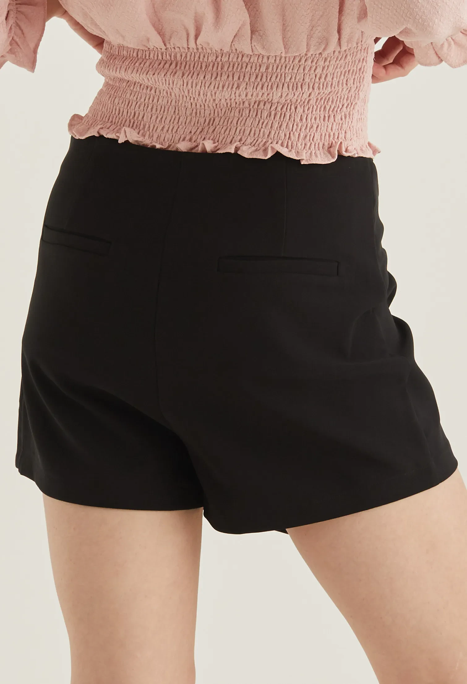 FRONT FOLD ENVELOPE SKORT [BLACK]