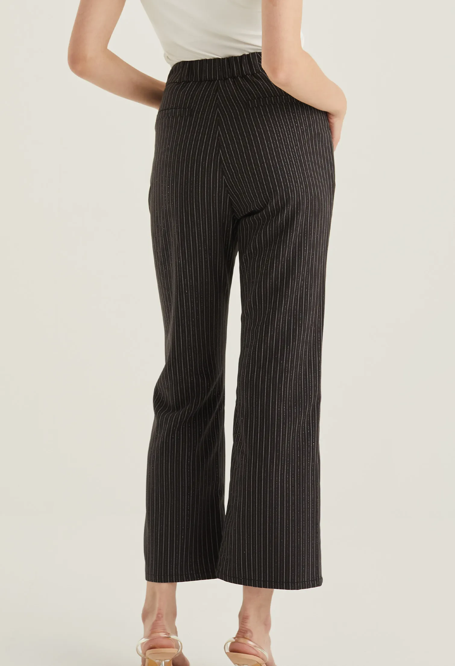 FRONT SLIT STRIPED SMART TROUSERS [BLACK]