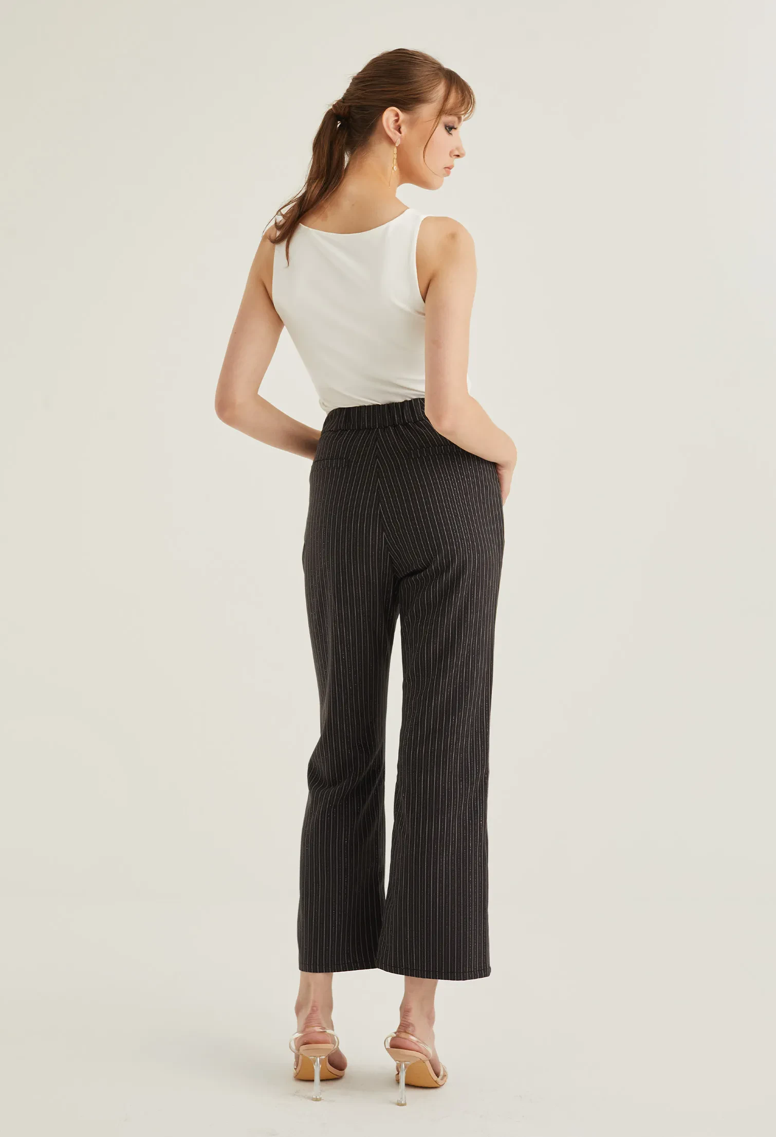 FRONT SLIT STRIPED SMART TROUSERS [BLACK]