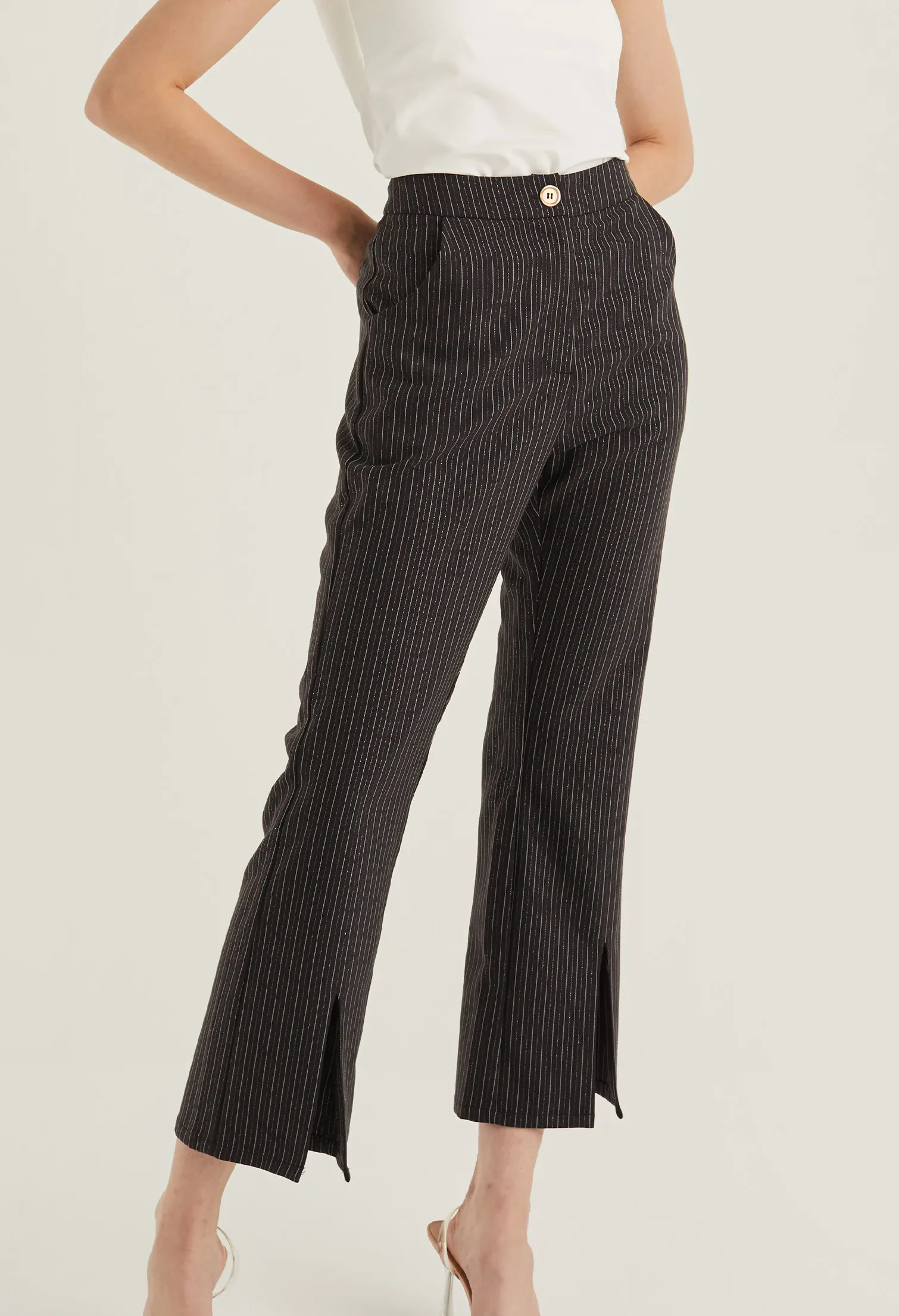 FRONT SLIT STRIPED SMART TROUSERS [BLACK]