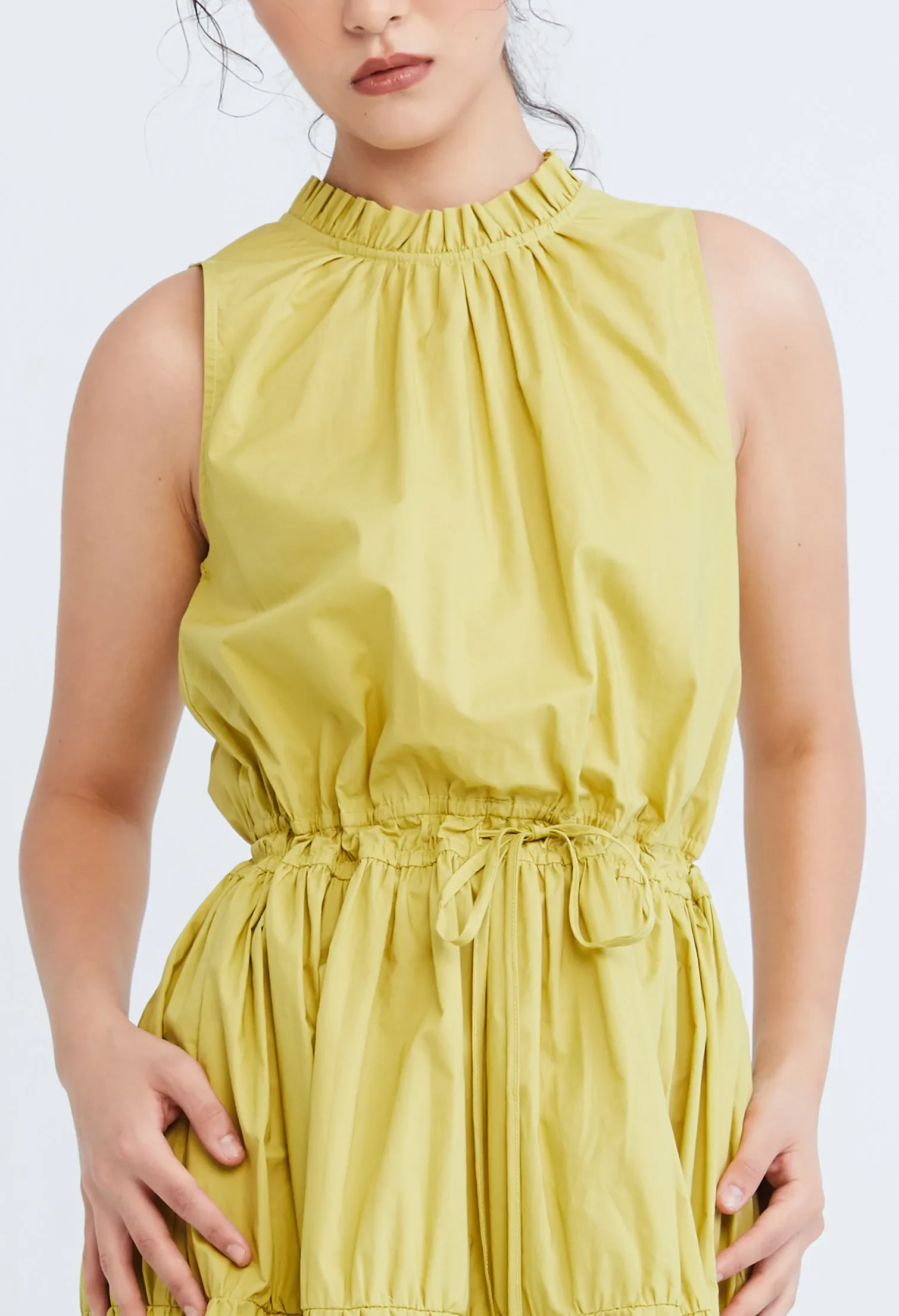 HALTER TIERED TIE-FRONT DRESS [OLIVE GREEN]