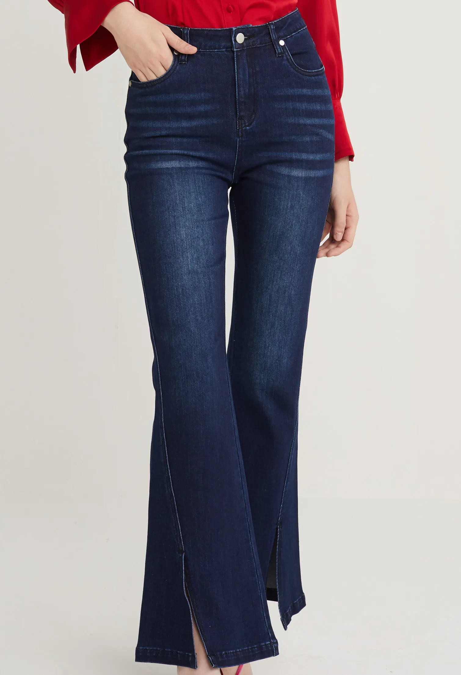 HIGH RISE FLARED ACCENT DENIM JEANS [D/BLUE]