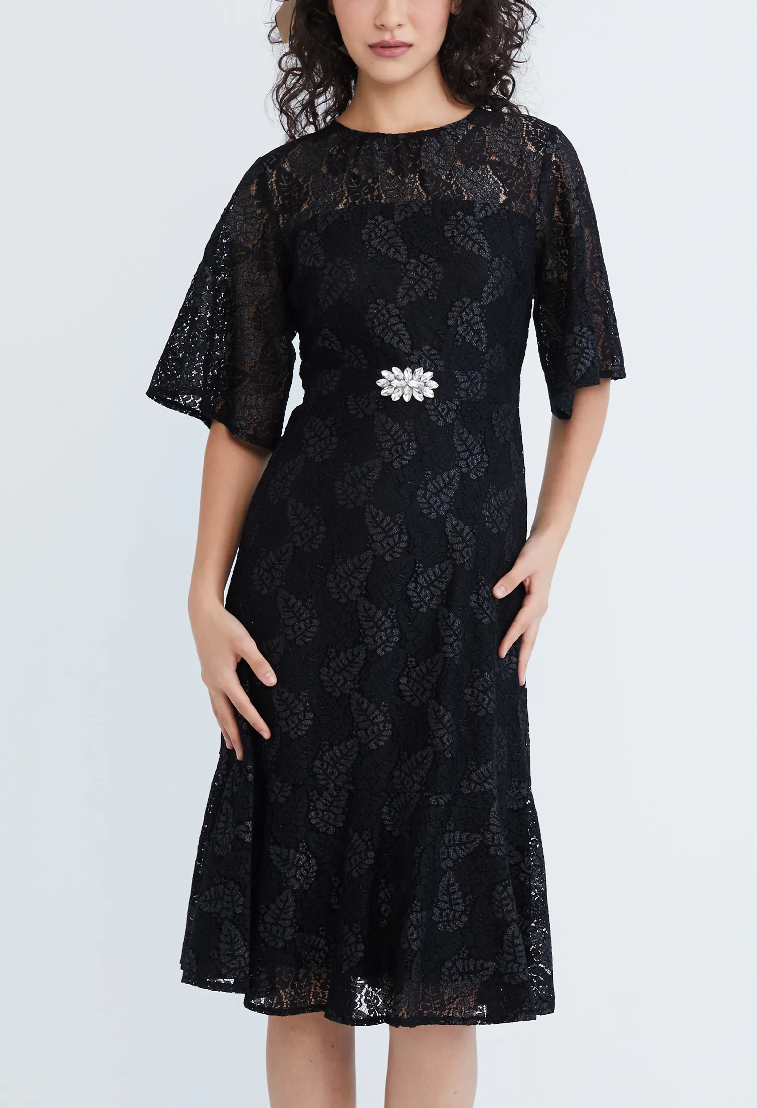 LACE PEARL BELTED COCKTAIL DRESS [BLACK]