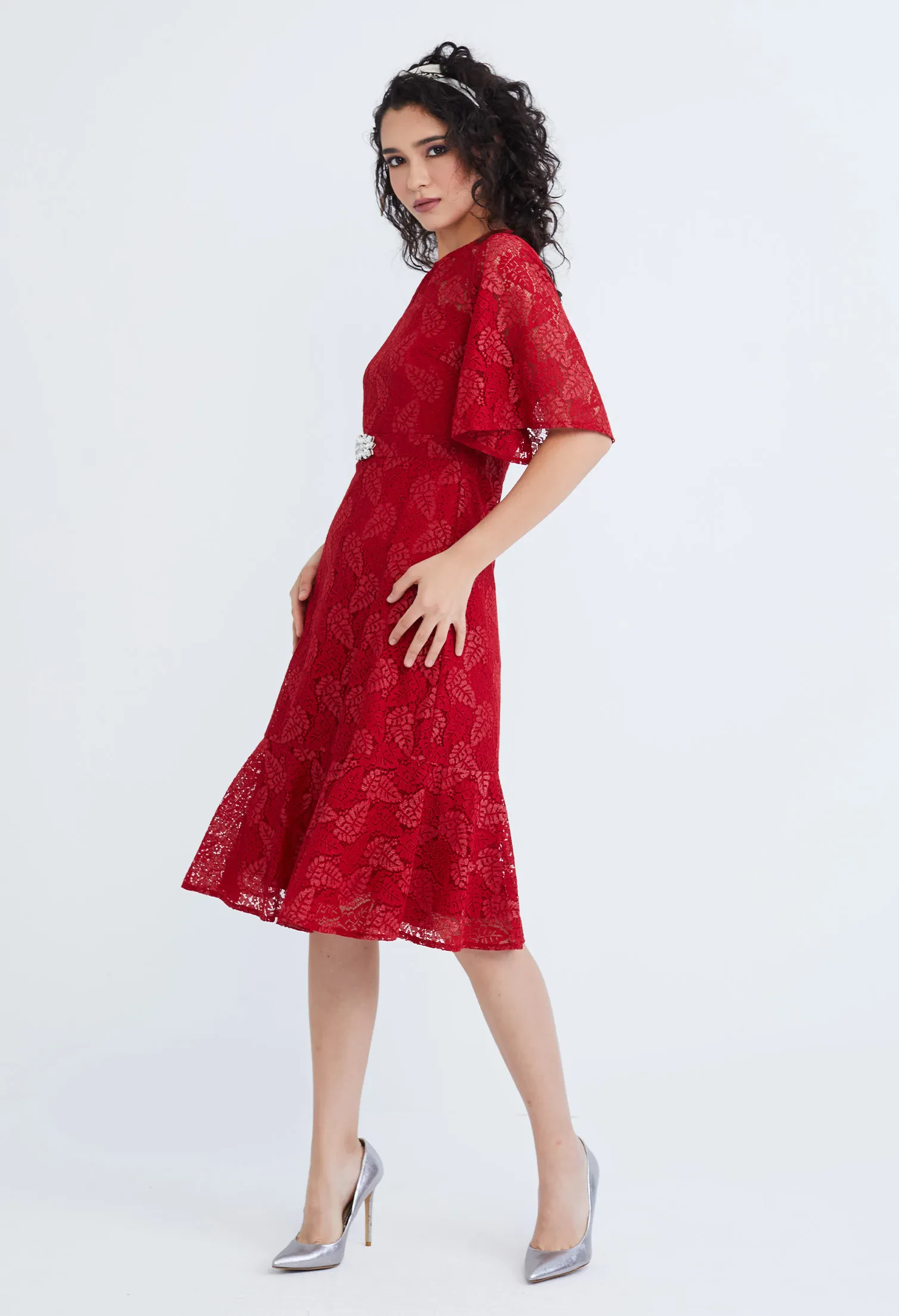 LACE PEARL BELTED COCKTAIL DRESS [D/RED]