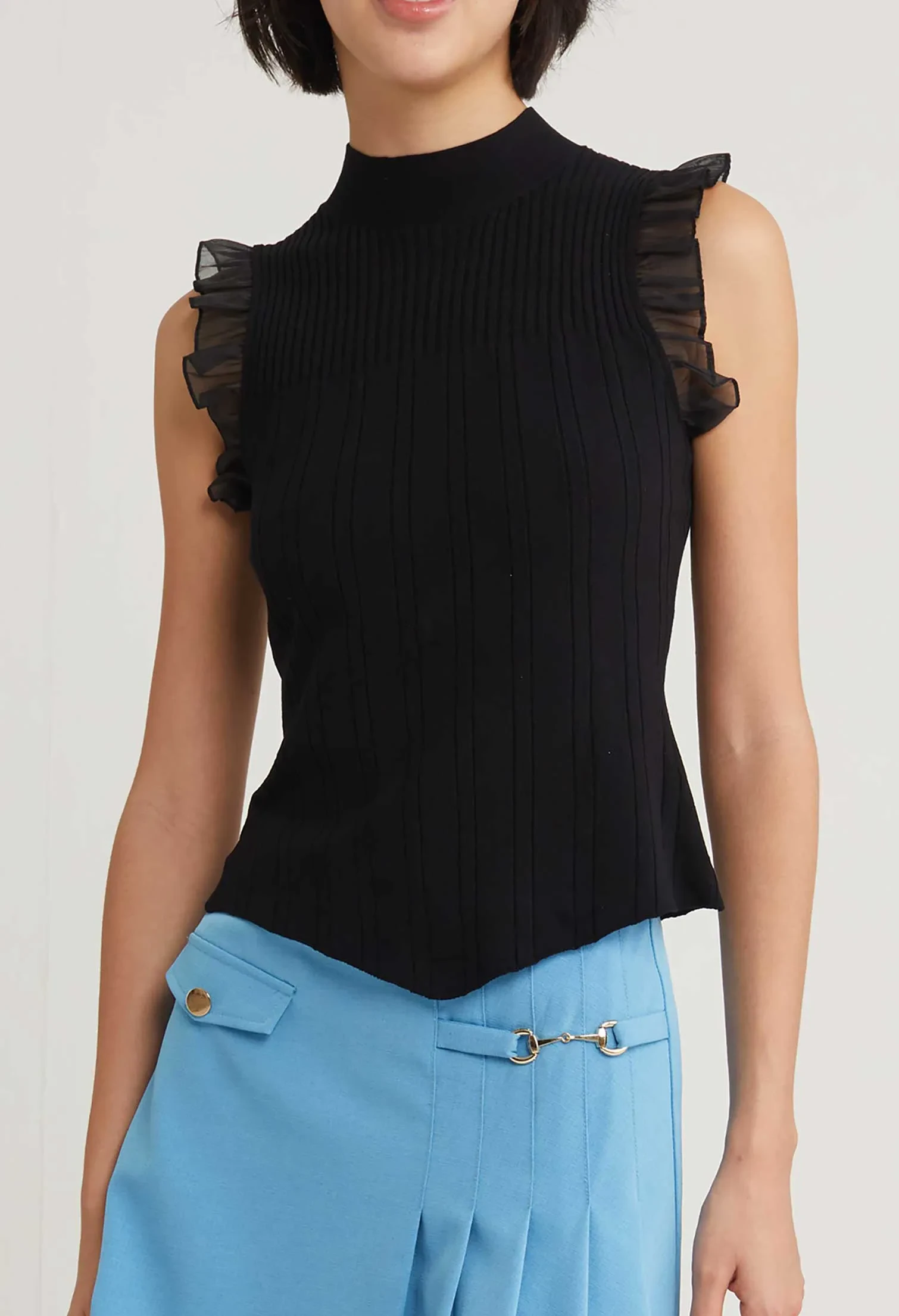 LACE RUFFLE MOCK NECK TOP [BLACK]