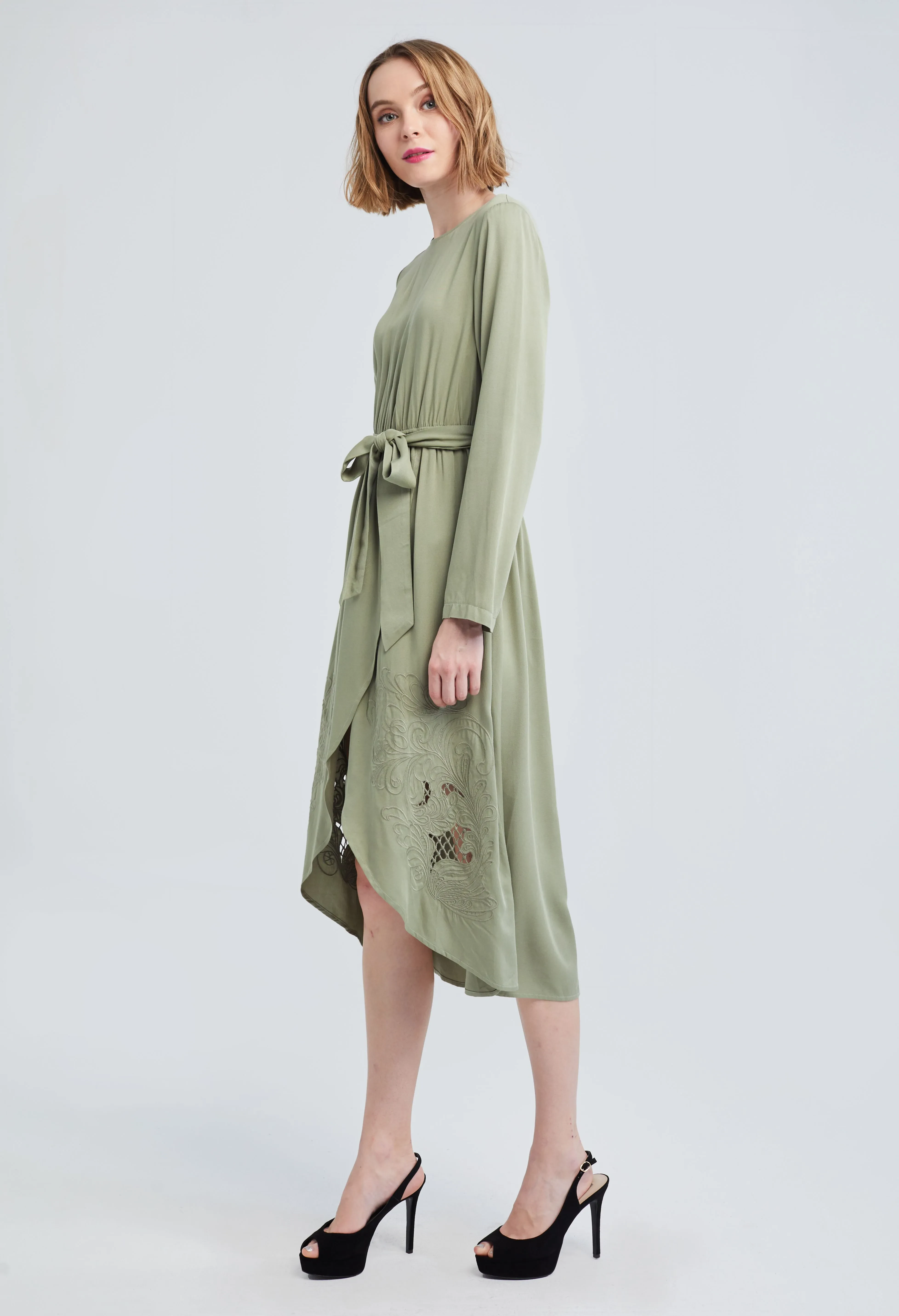 MIDI FLORAL TULIP HEM DRESS [OLIVE GREEN]