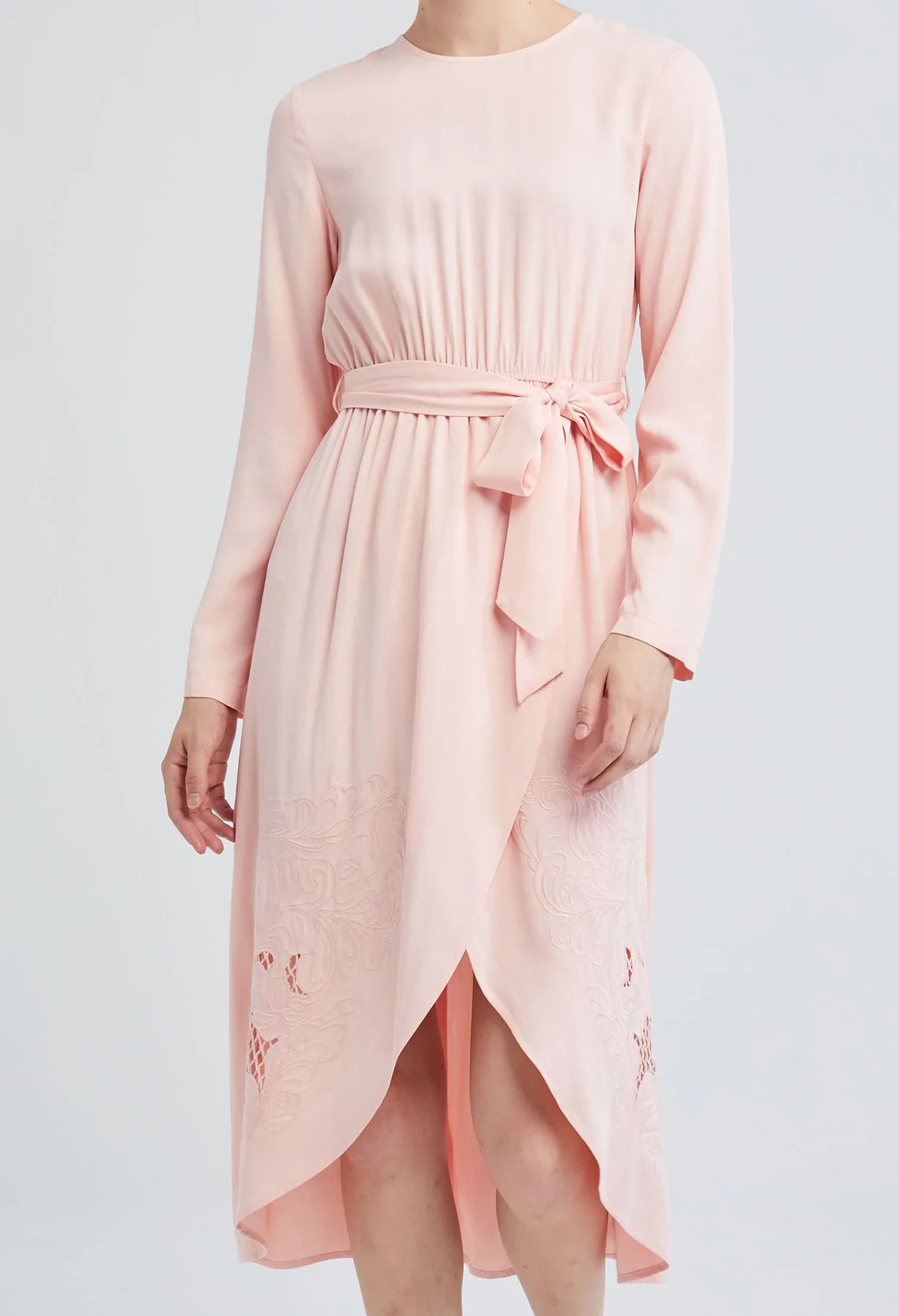 MIDI FLORAL TULIP HEM DRESS [PEACH]