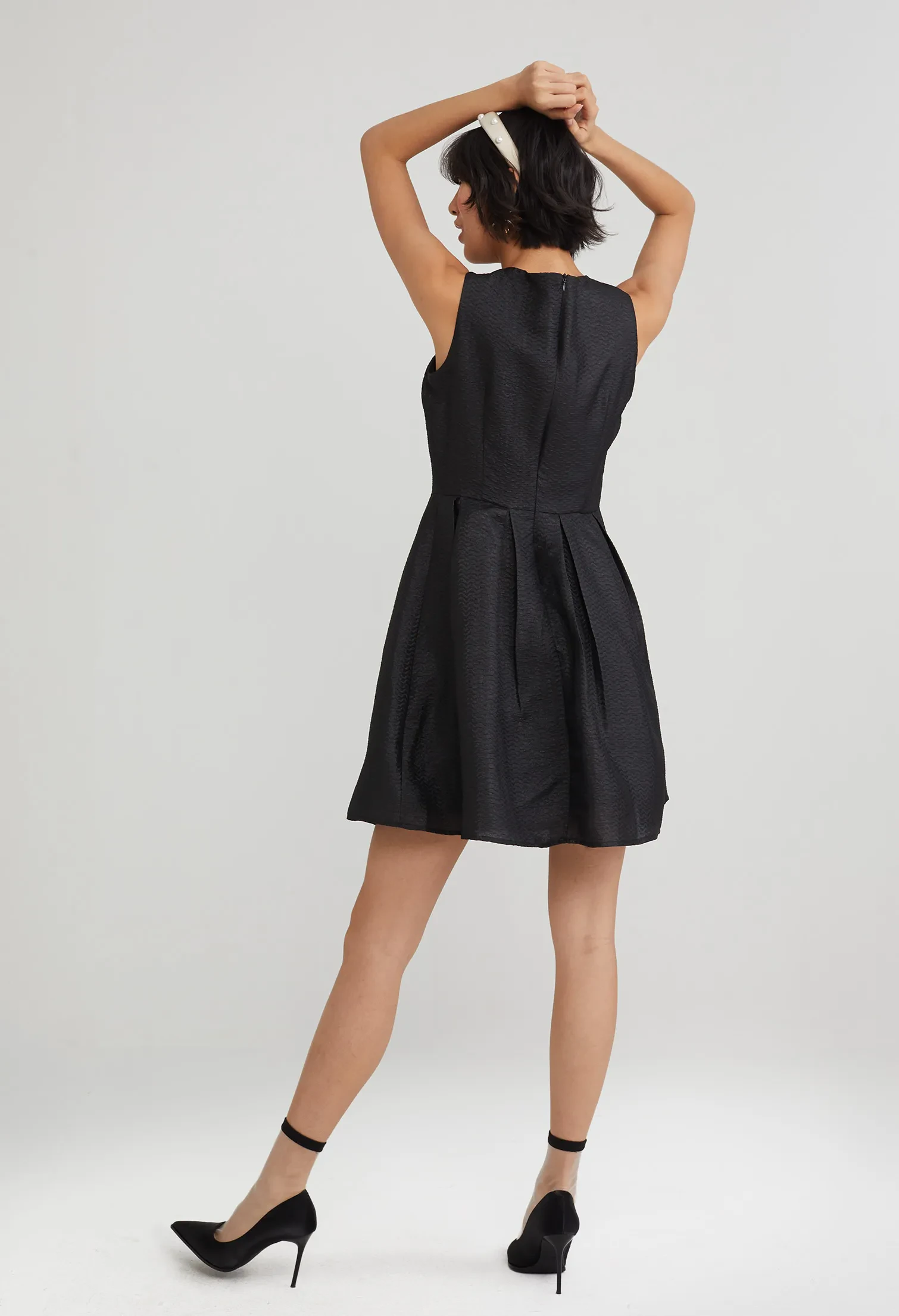 PINAFORE A-LINE DRESS [BLACK]