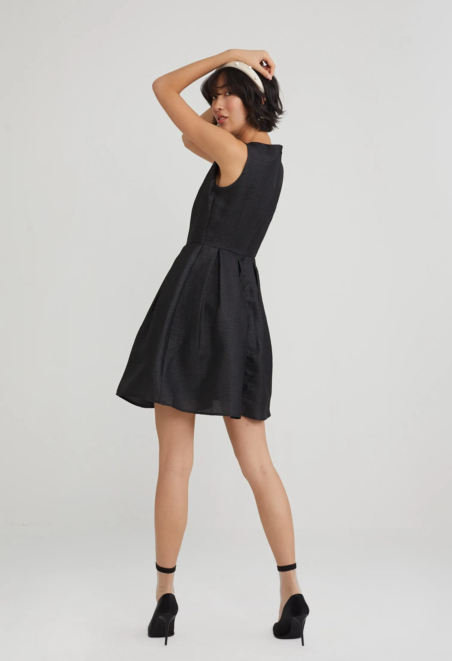PINAFORE A-LINE DRESS [BLACK]