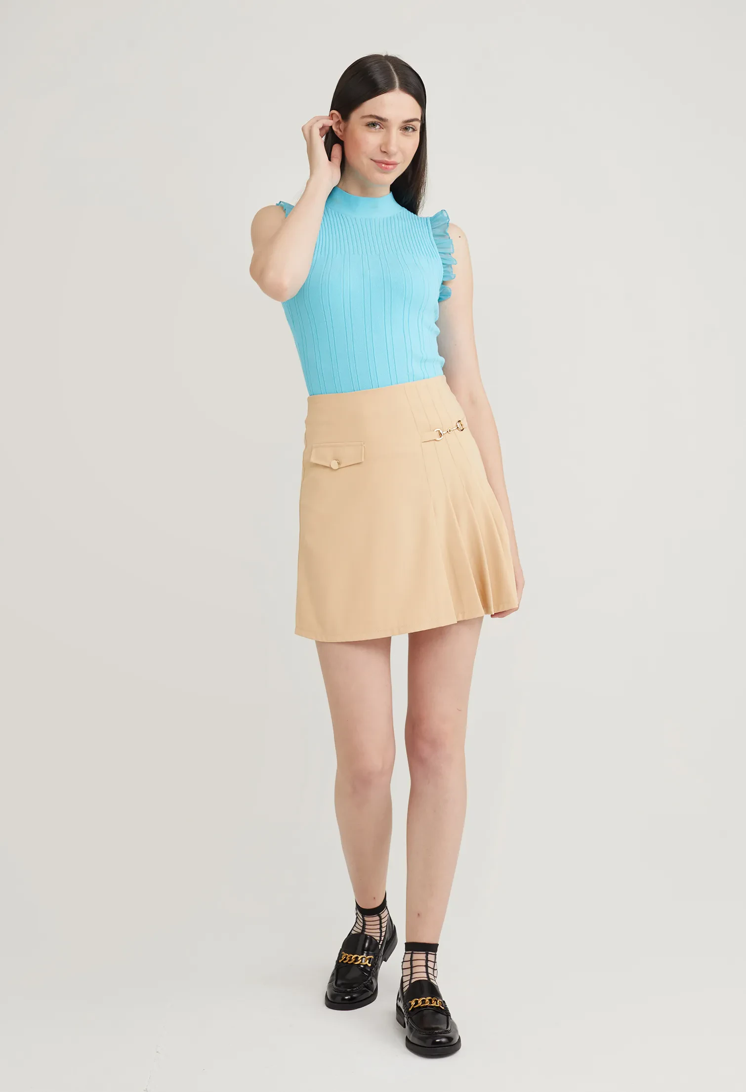 PLEATED ACCENT UTILITY SKIRT [SAND]