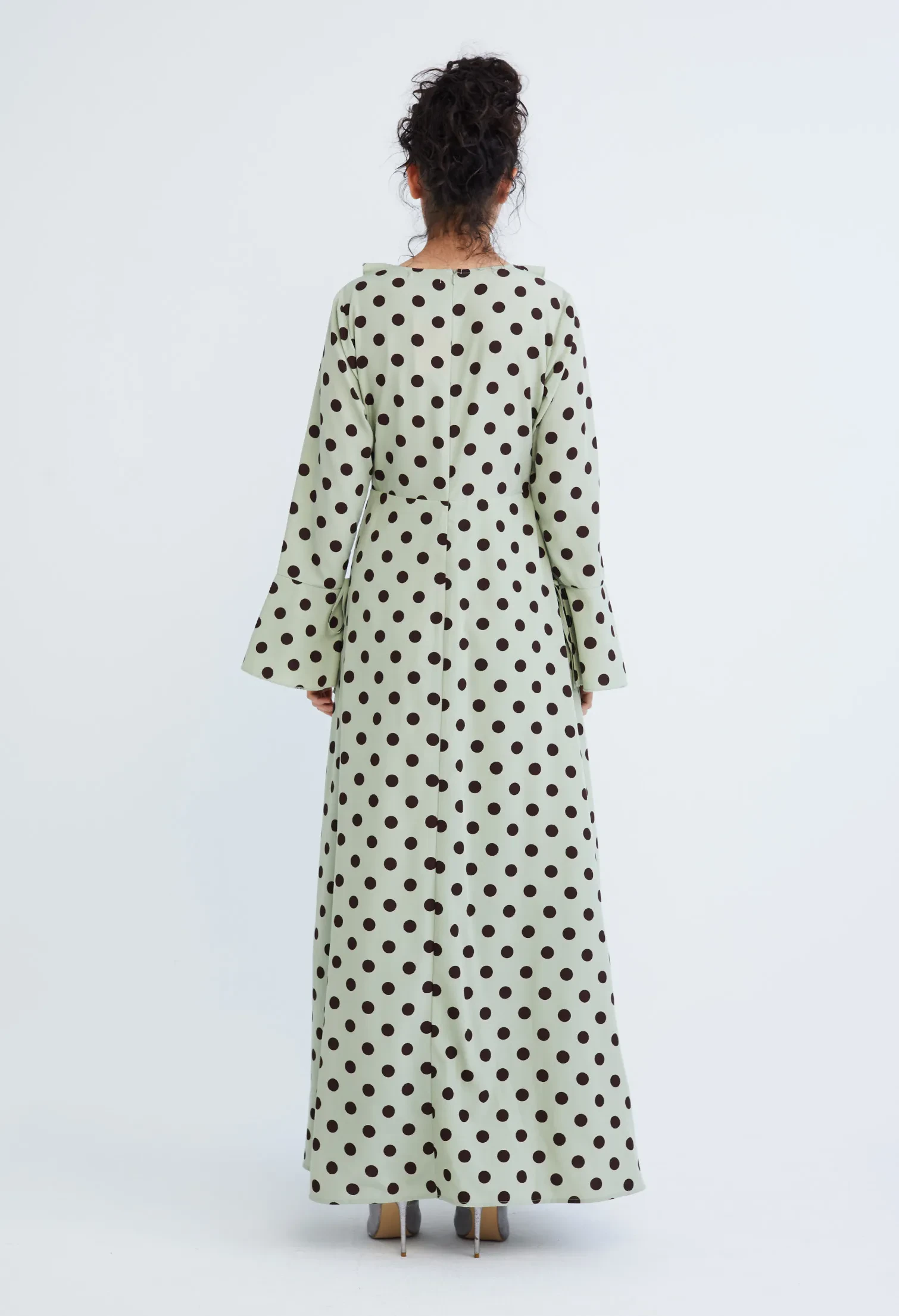 POLKA DOT RUFFLED V-NECKLINE MAXI DRESS [L/GREEN]