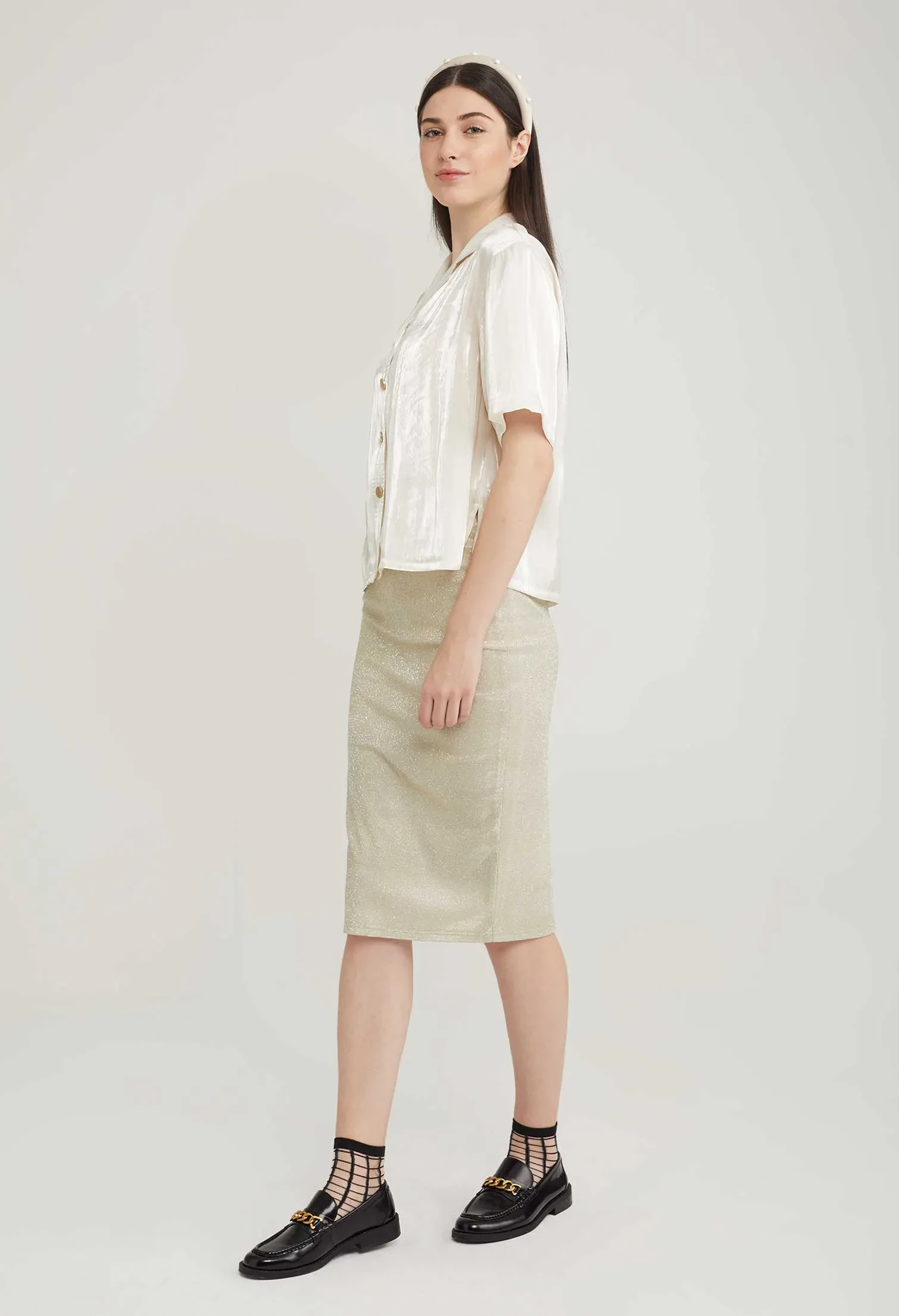 SATIN SHIMMER SHORT SLEEVE BLOUSE [CREAM]