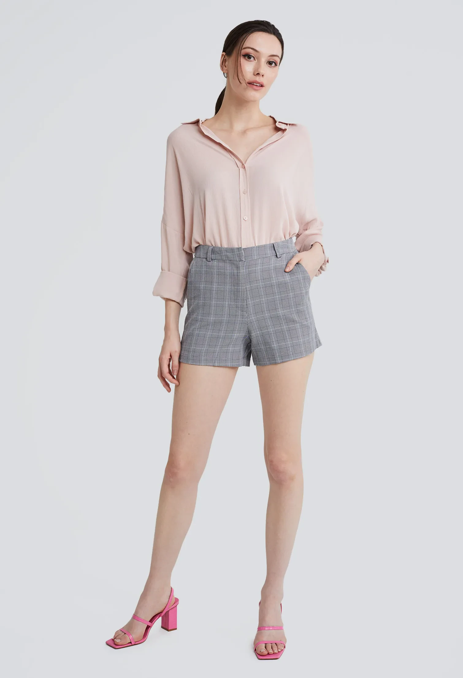 SOLID COLOUR TAILORED SHORTS [D/GREY]