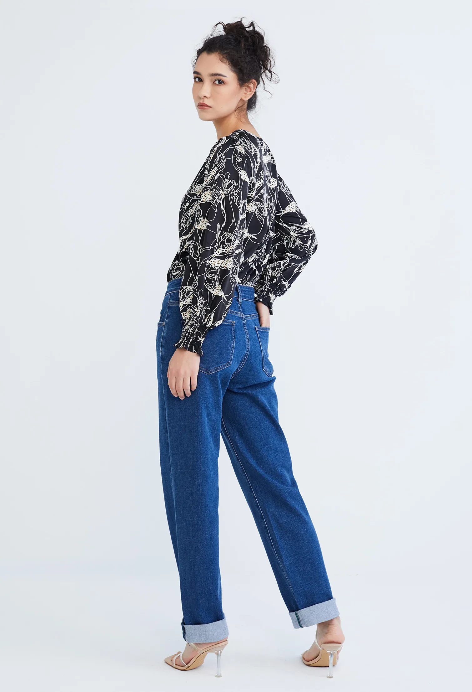 STRAIGHT CUT EASY BOYFRIEND JEANS [BLUE]