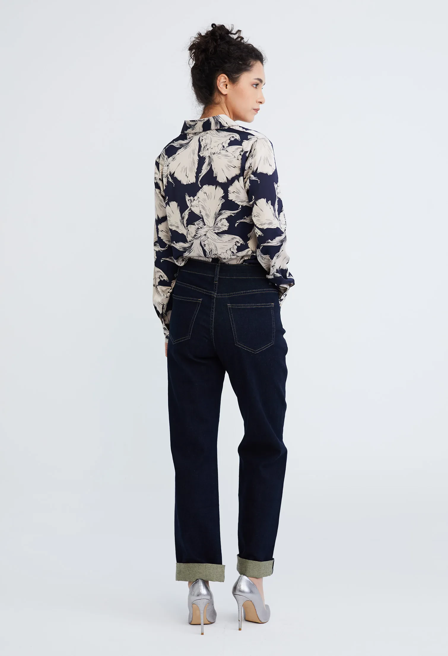 STRAIGHT CUT EASY BOYFRIEND JEANS [NAVY BLUE]