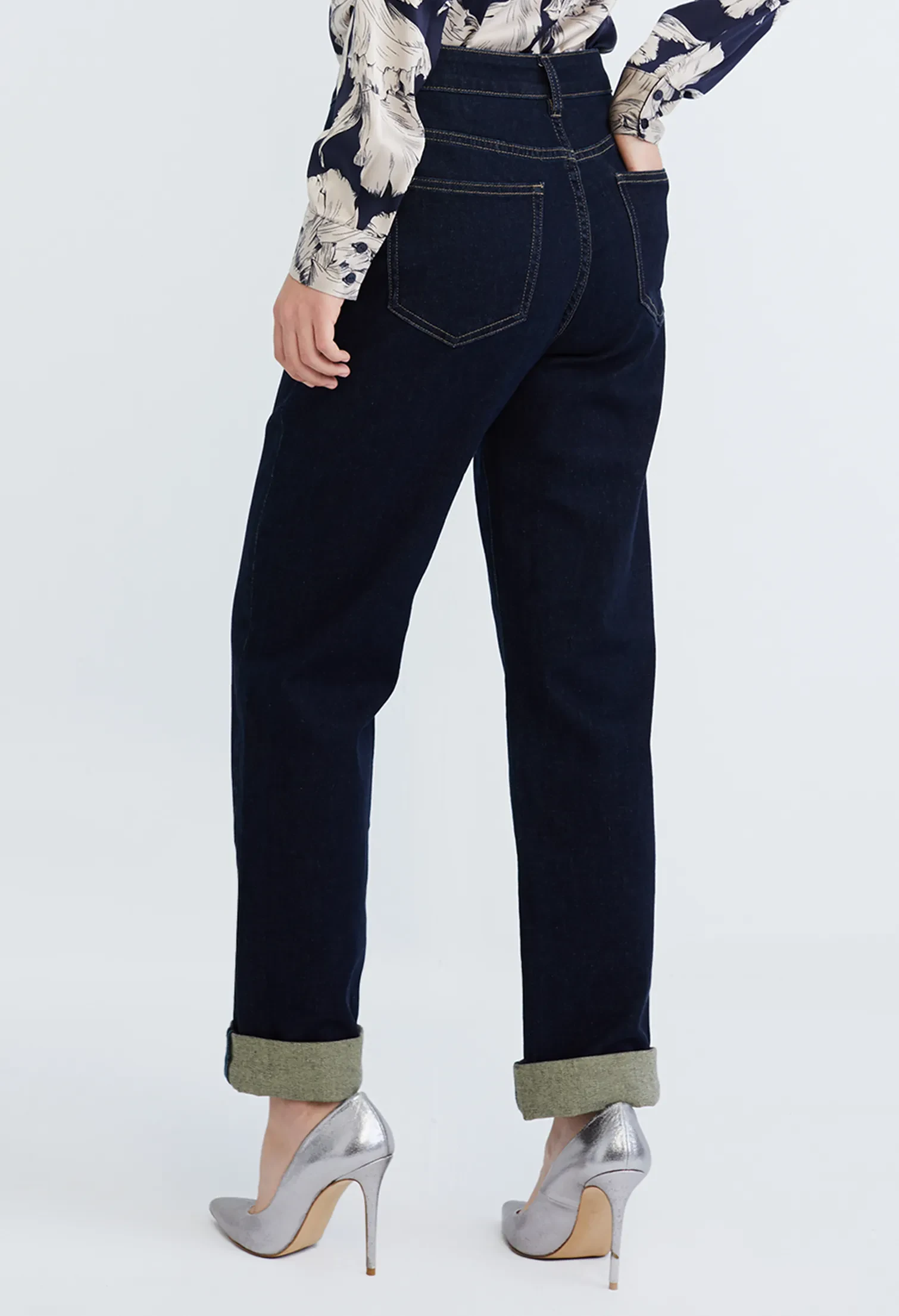 STRAIGHT CUT EASY BOYFRIEND JEANS [NAVY BLUE]