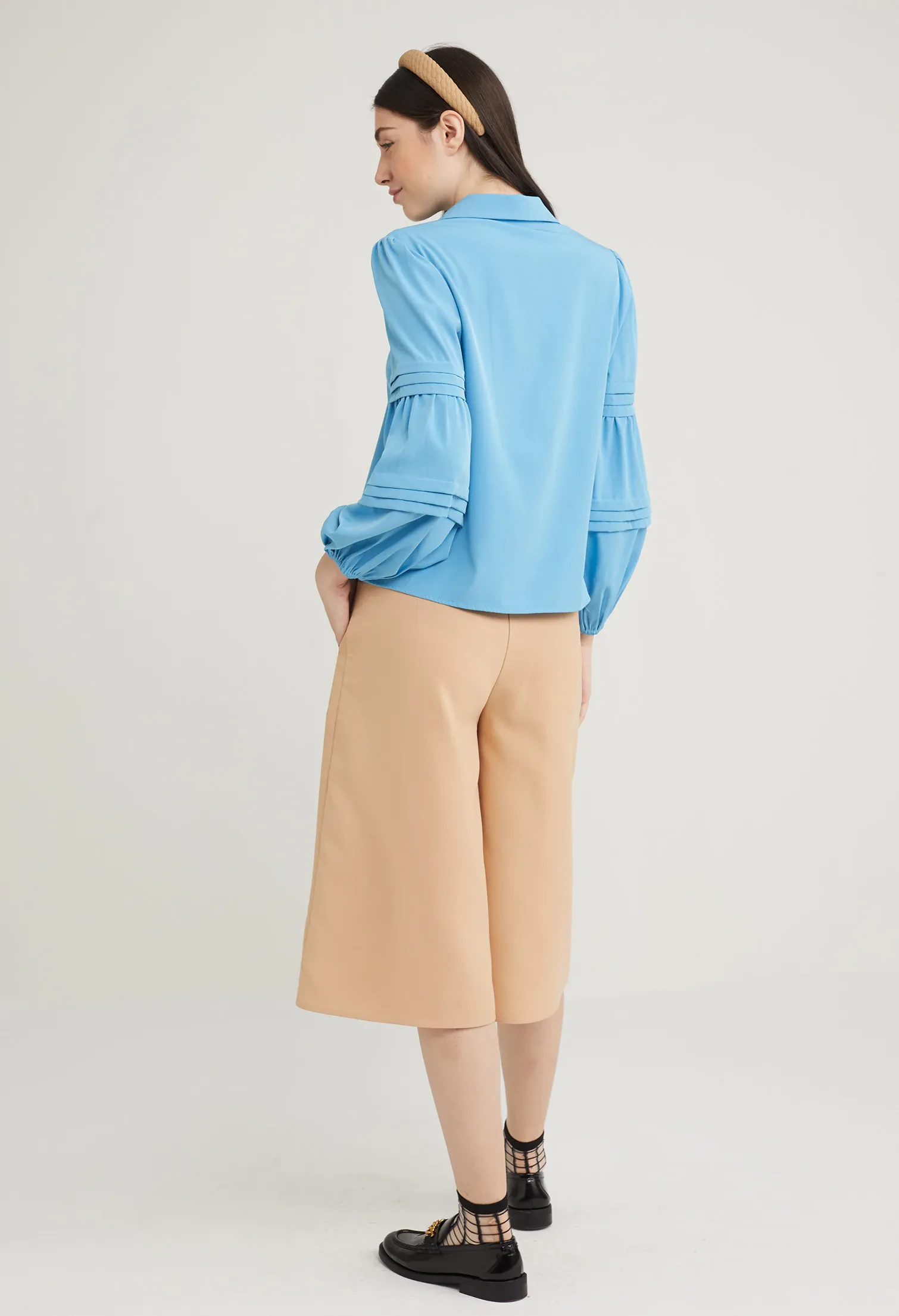 STRIPED TIERED BALLOON SLEEVE BLOUSE [BLUE]