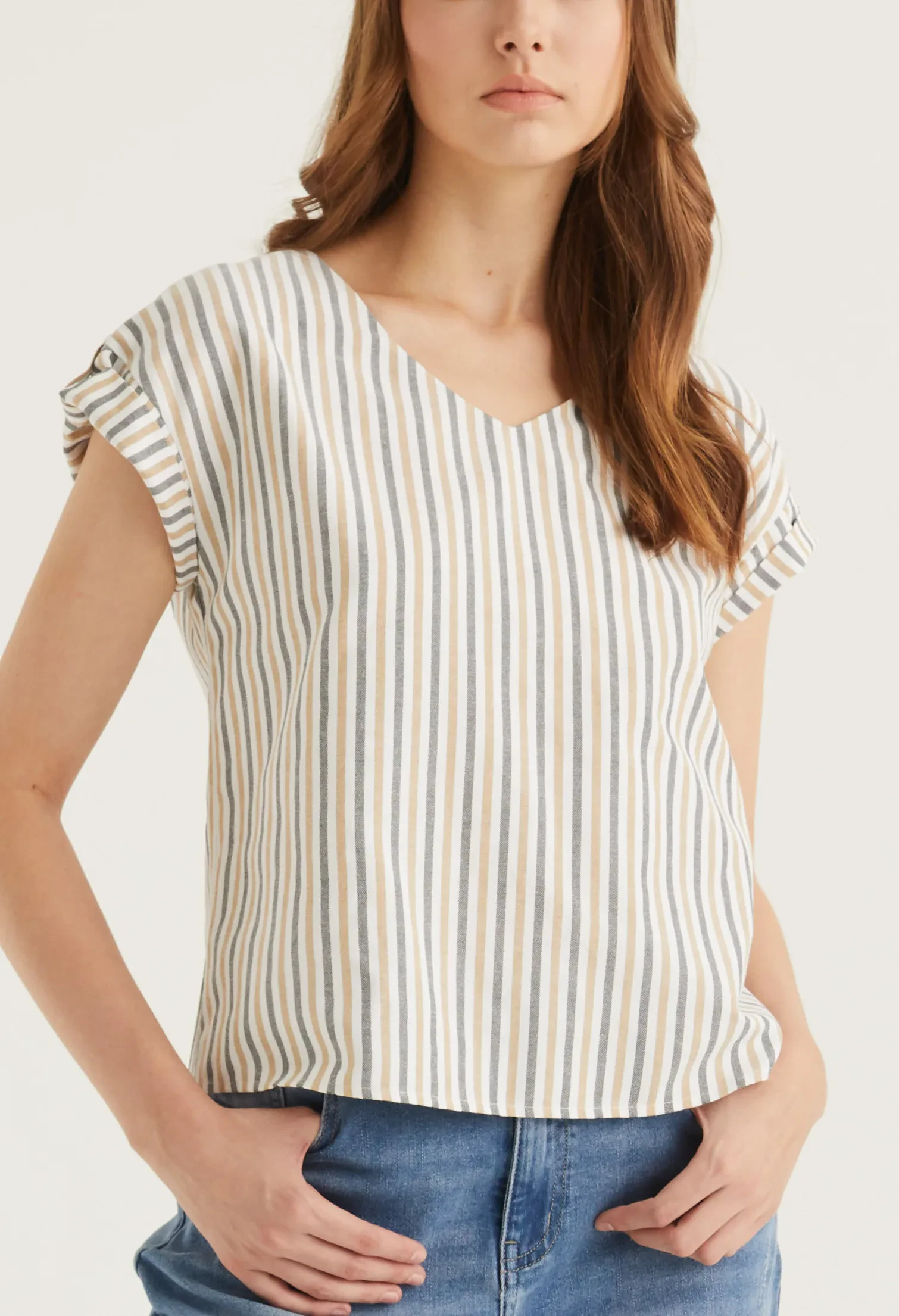 STRIPED V NECK CUFFED SLEEVE BLOUSE [CAMEL]