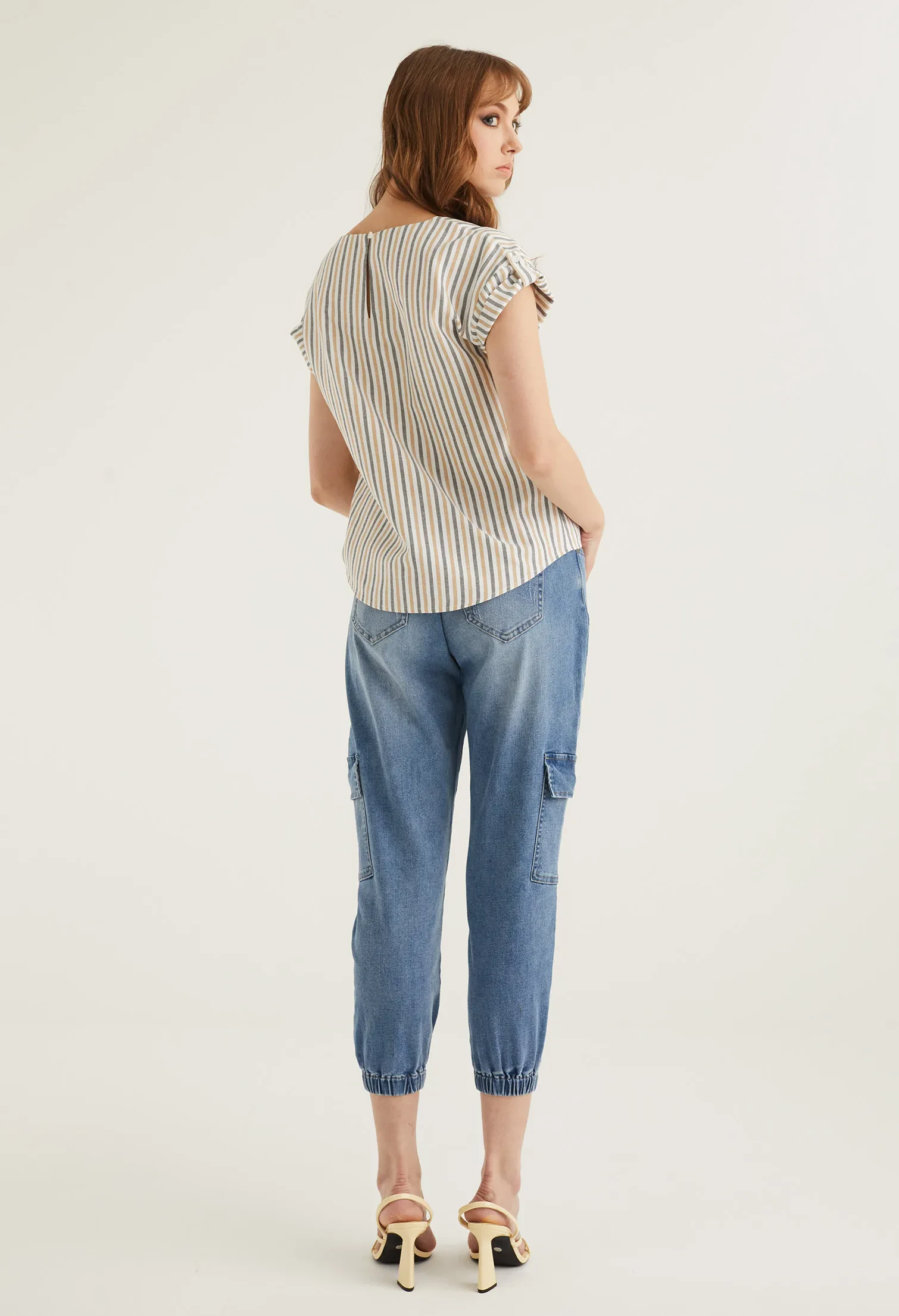 STRIPED V NECK CUFFED SLEEVE BLOUSE [CAMEL]