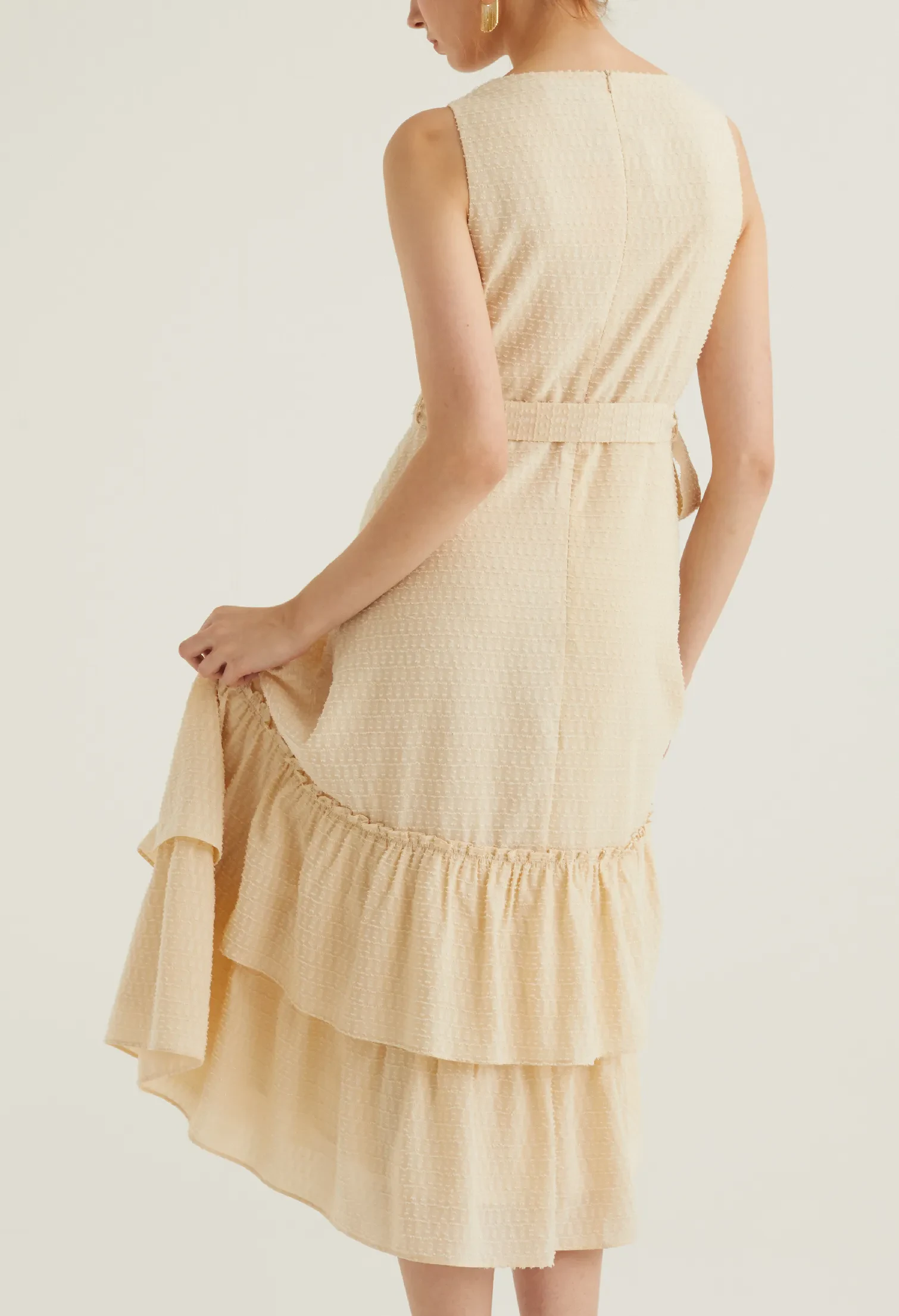 TEXTURED BELTED MIDI DRESS [CREAM]