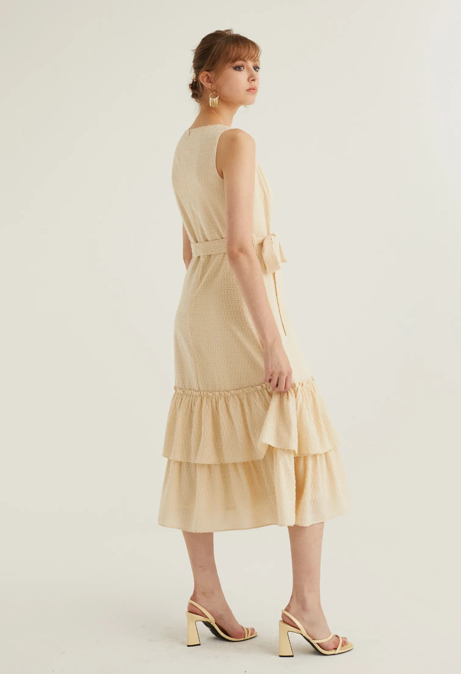 TEXTURED BELTED MIDI DRESS [CREAM]
