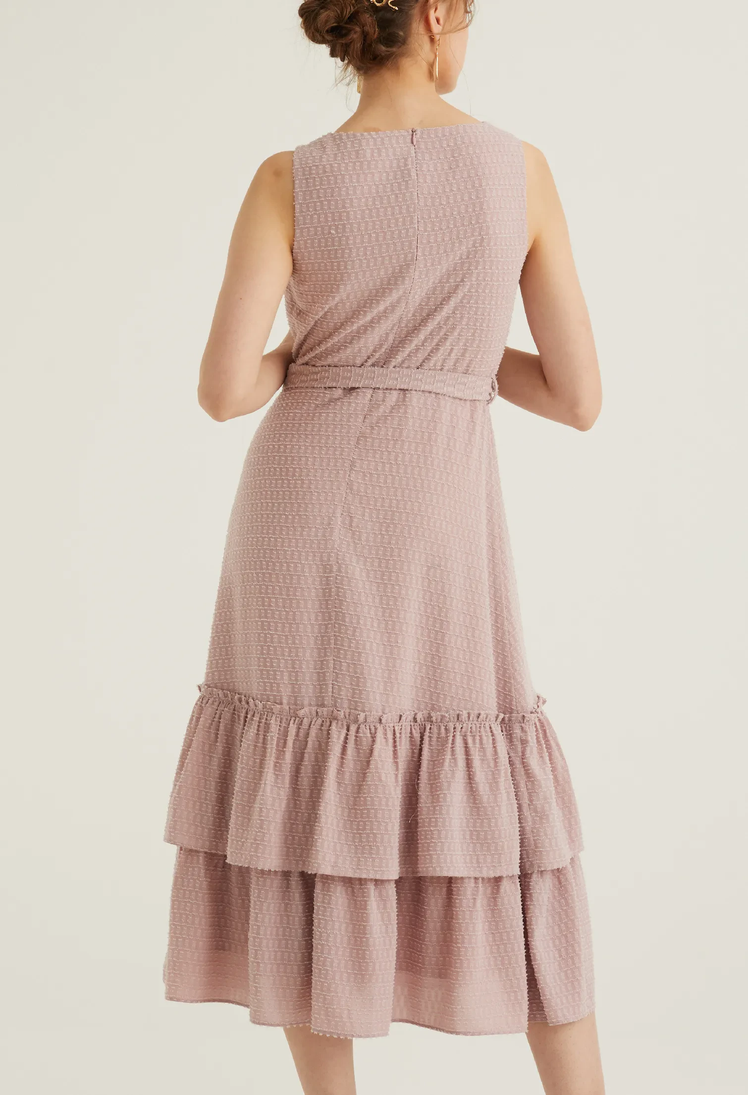 TEXTURED BELTED MIDI DRESS [SALMON PINK]