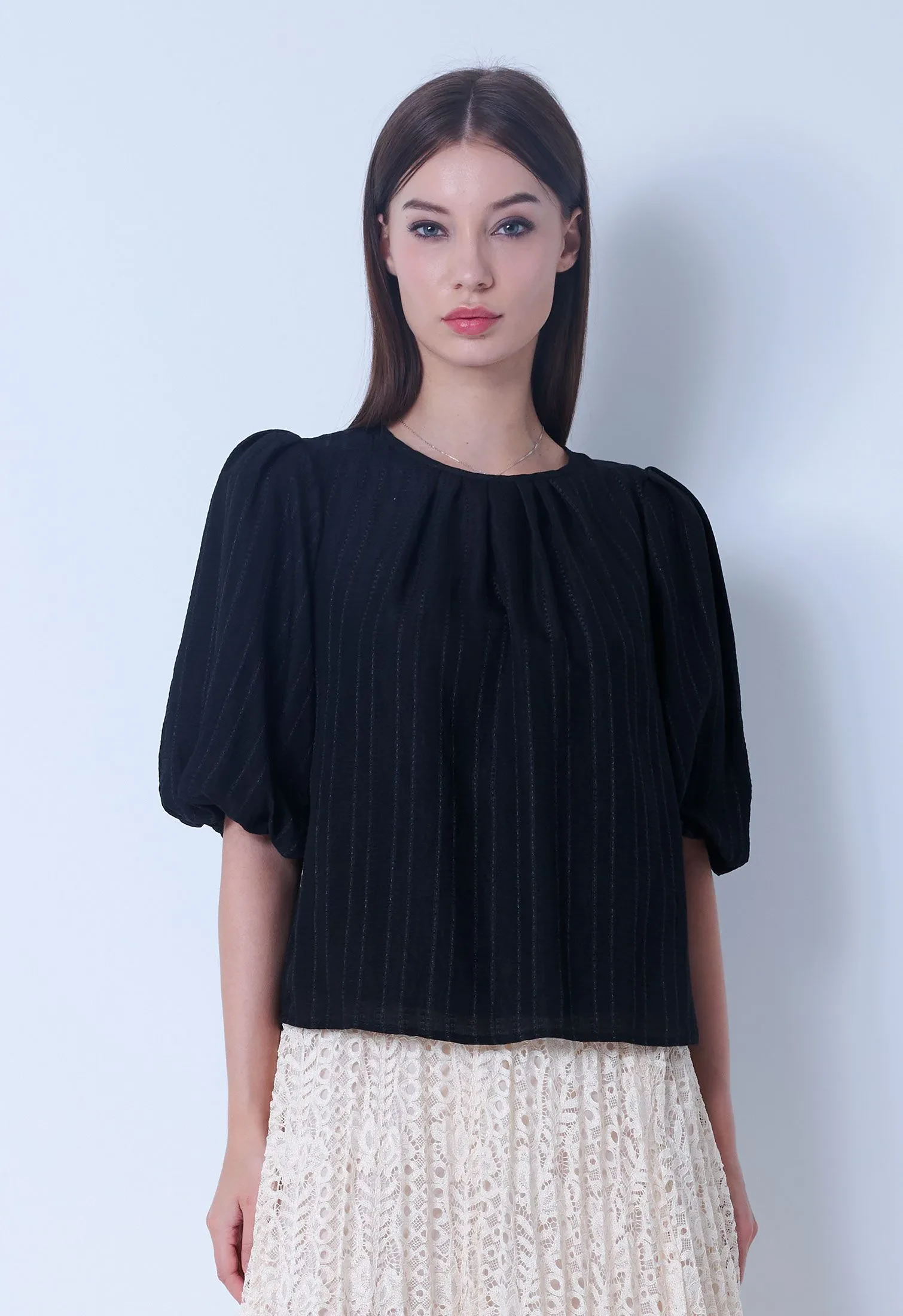 THREAD STRIPE BALLOON SLEEVE TOP [BLACK]