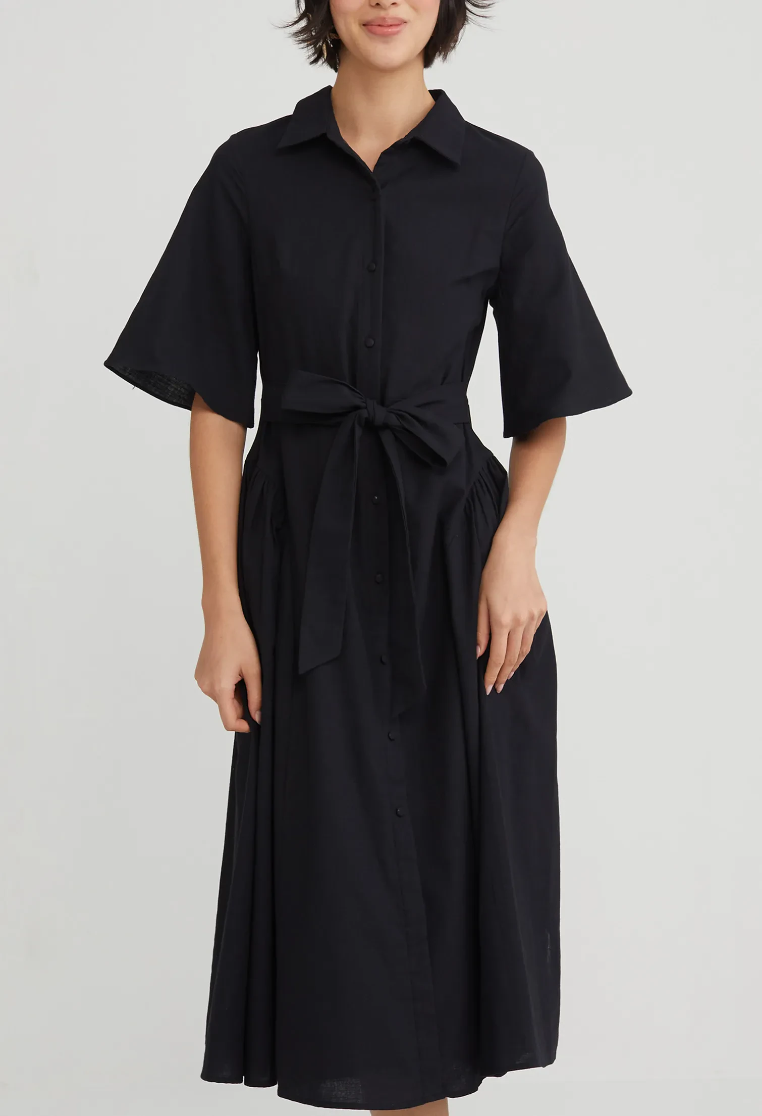 TIE WAIST COLLARED MIDI DRESS [BLACK]