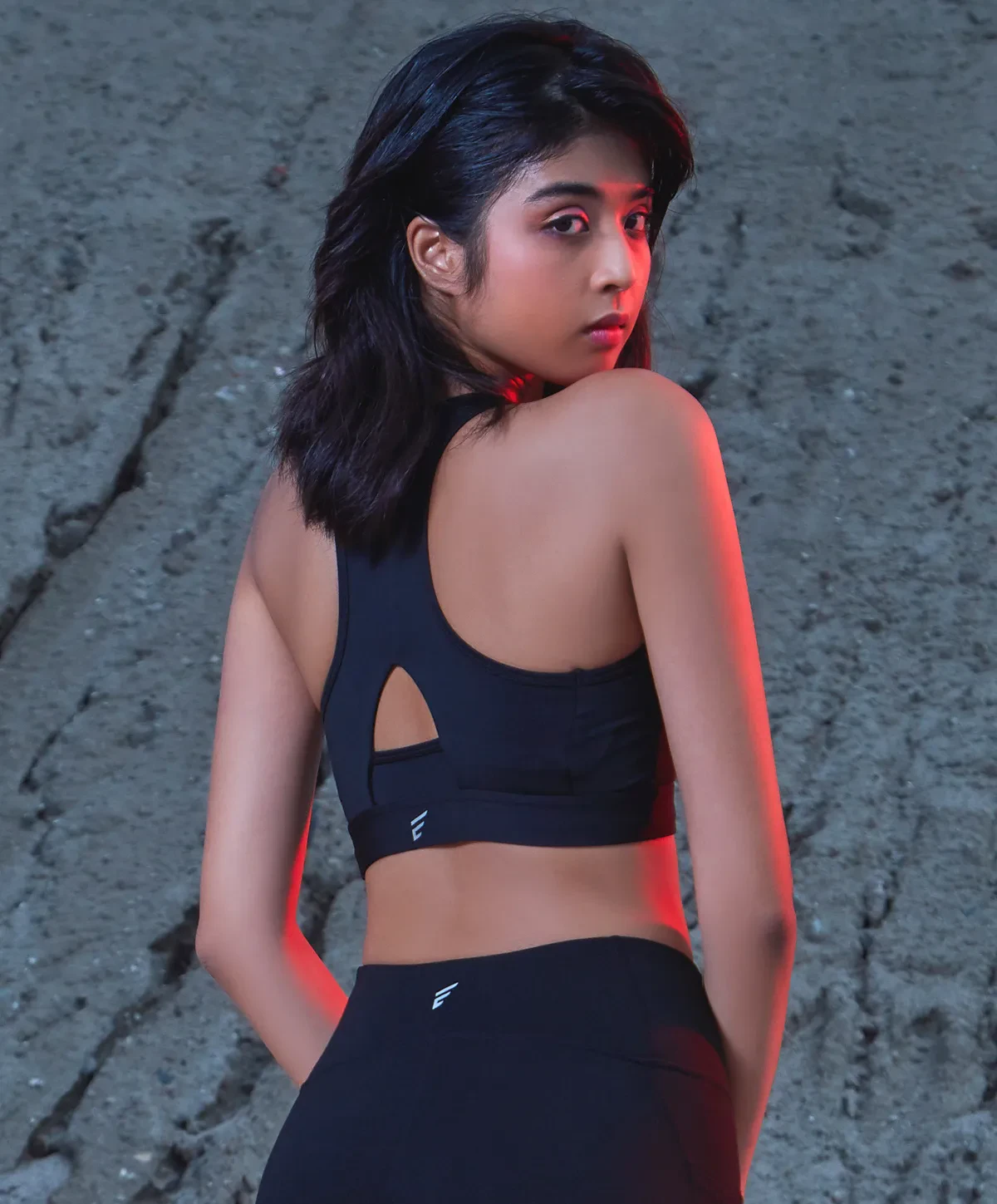 MESH PANEL SPORTS BRA